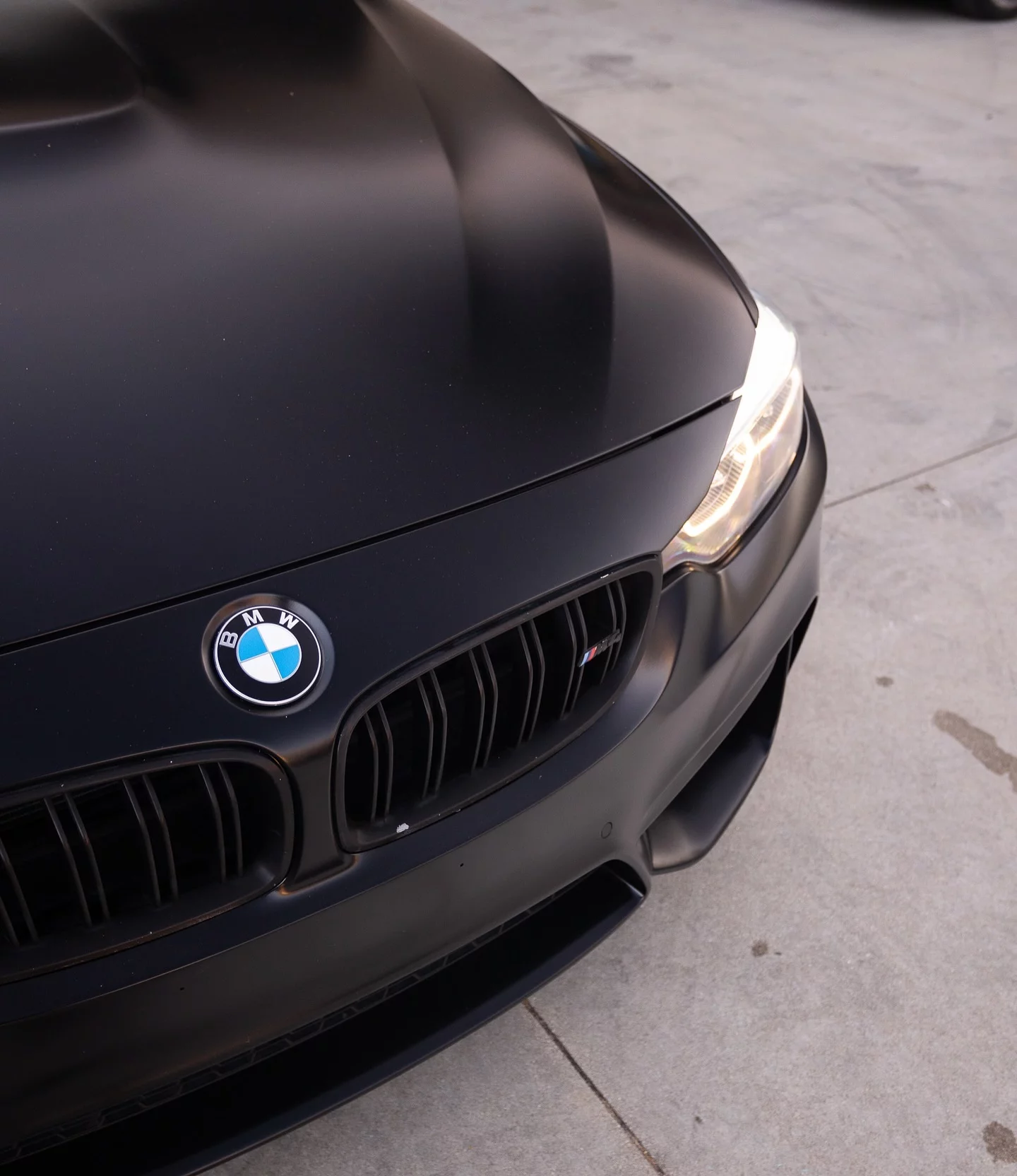 Frozen Black BMW M4