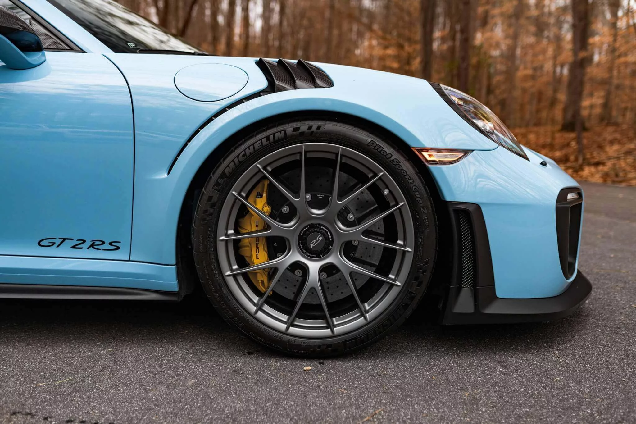 Gulf Blue Porsche 911 GT2 RS