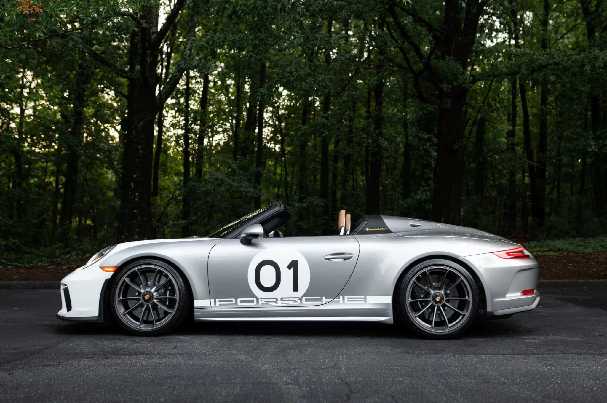 GT Silver Metallic Porsche 911 Speedster