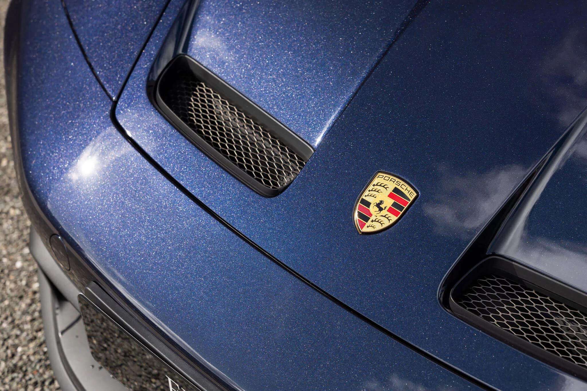 Carbon Black Porsche 911 GT3