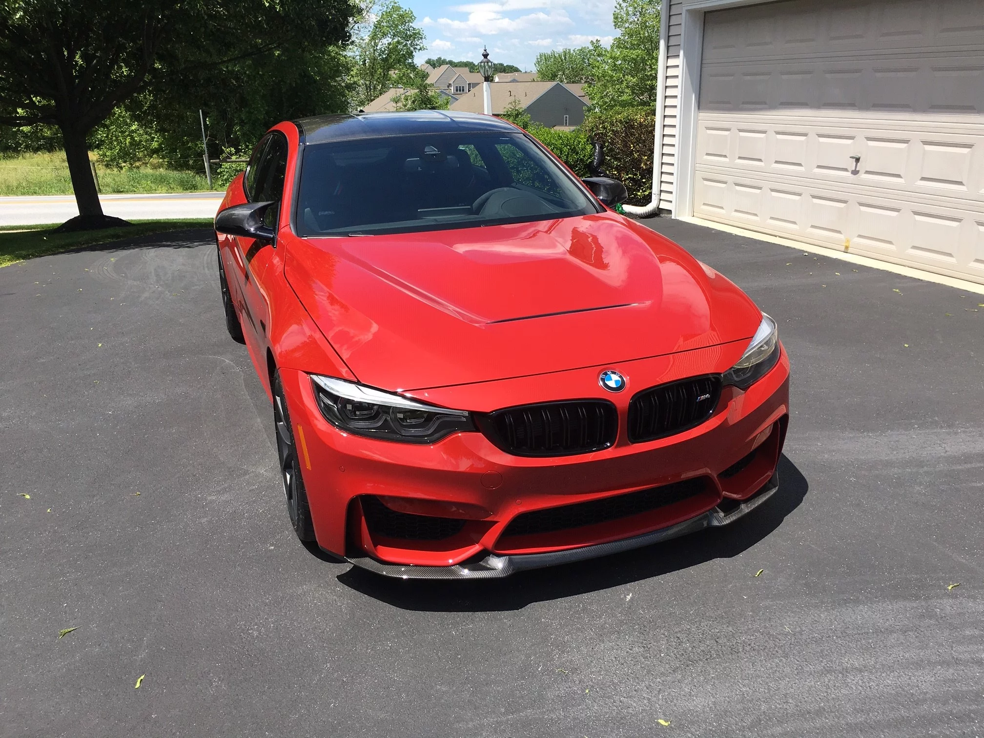 Melbourne Red BMW M4