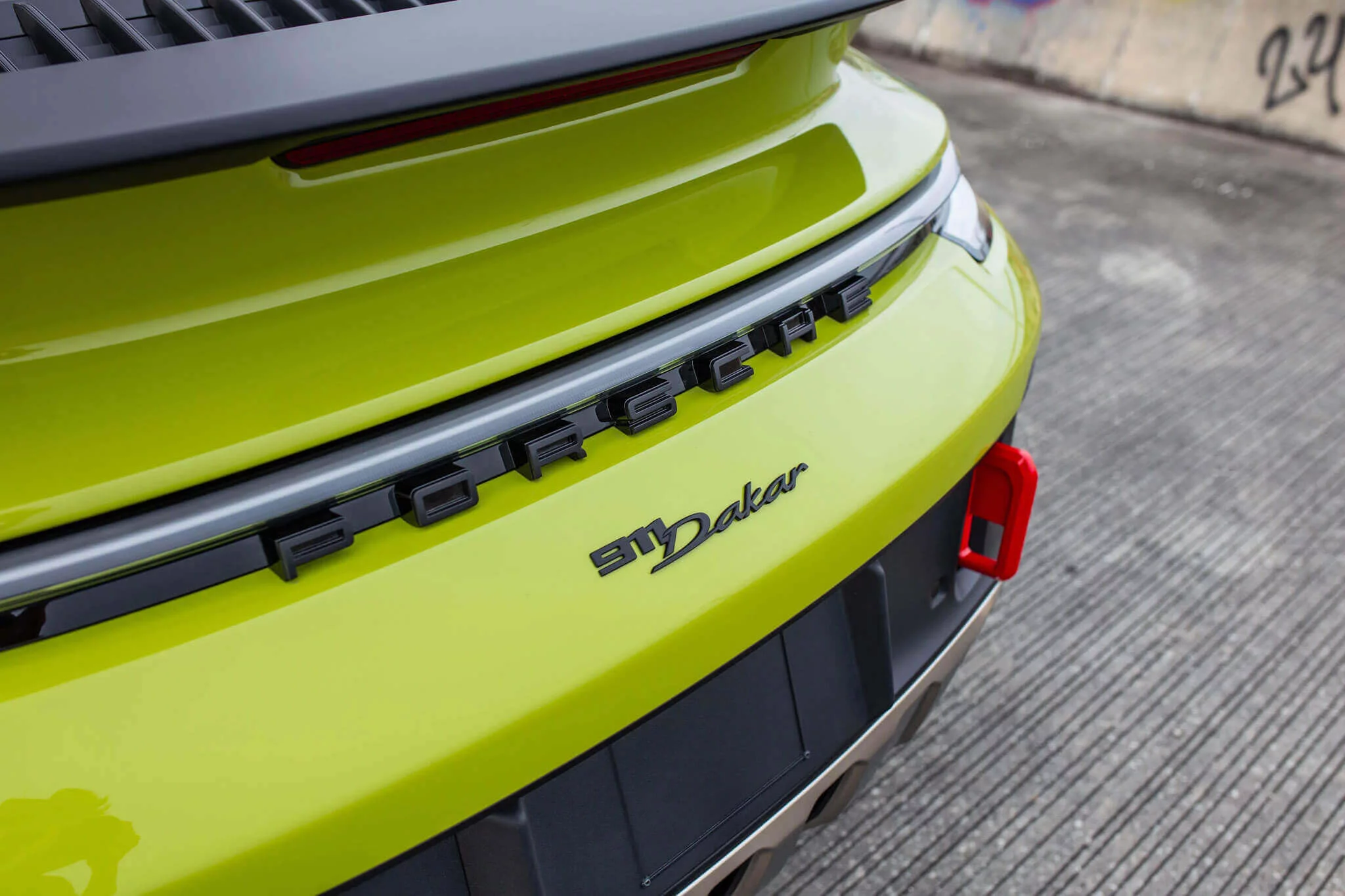 Linden Green Porsche 911 Dakar