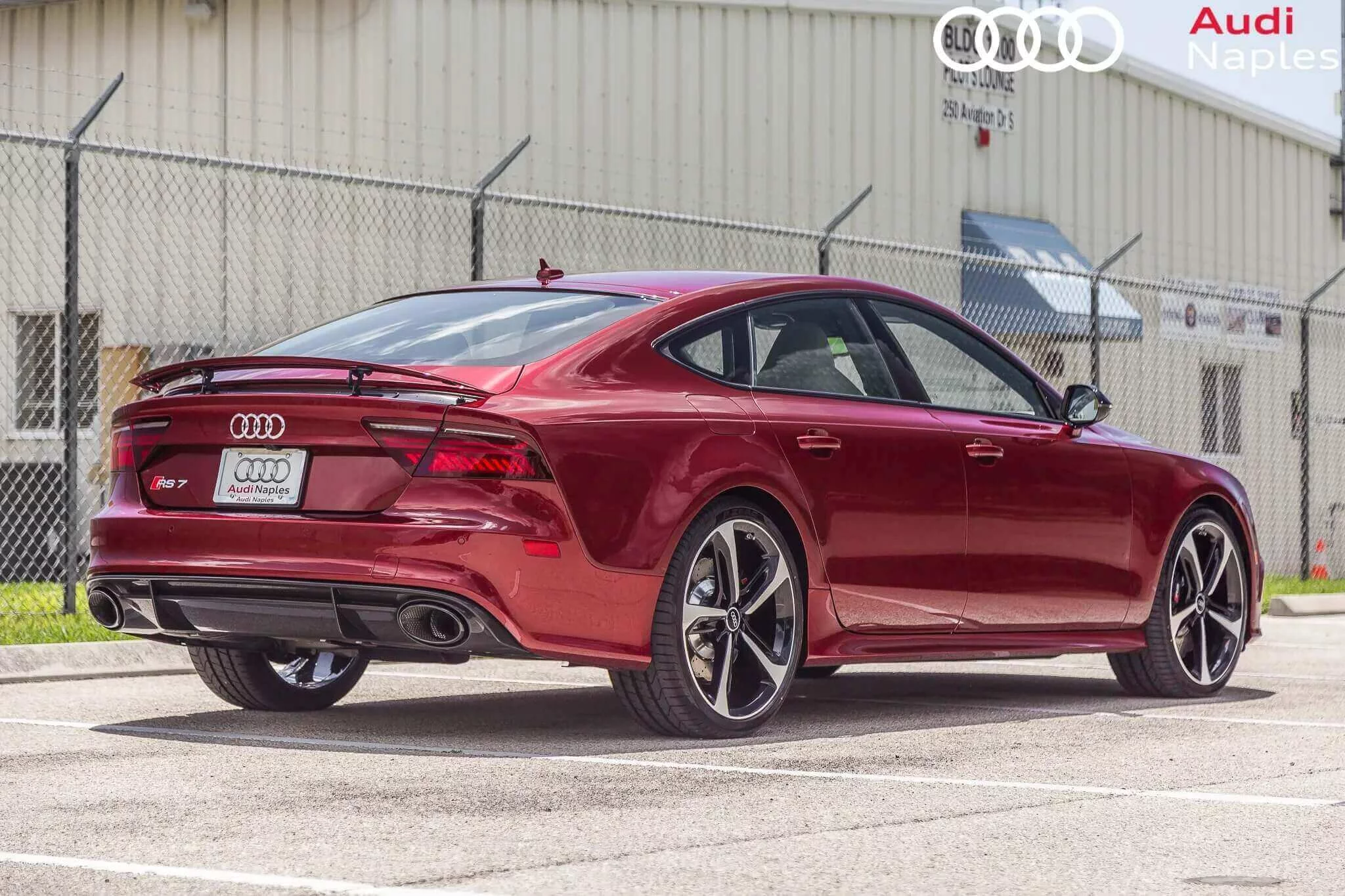 Rubino Red Audi RS7 Sportback