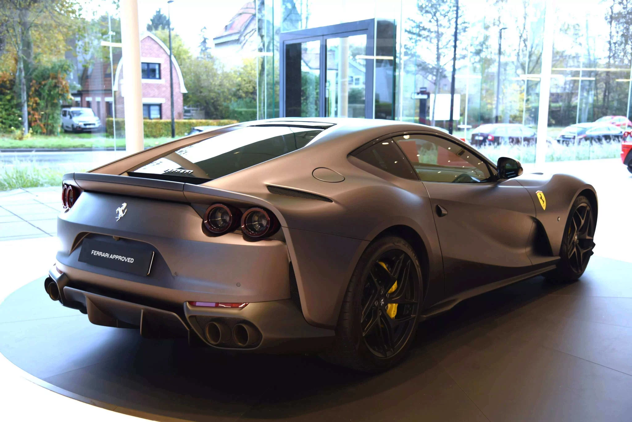 Grigio Pascuale Ferrari 812