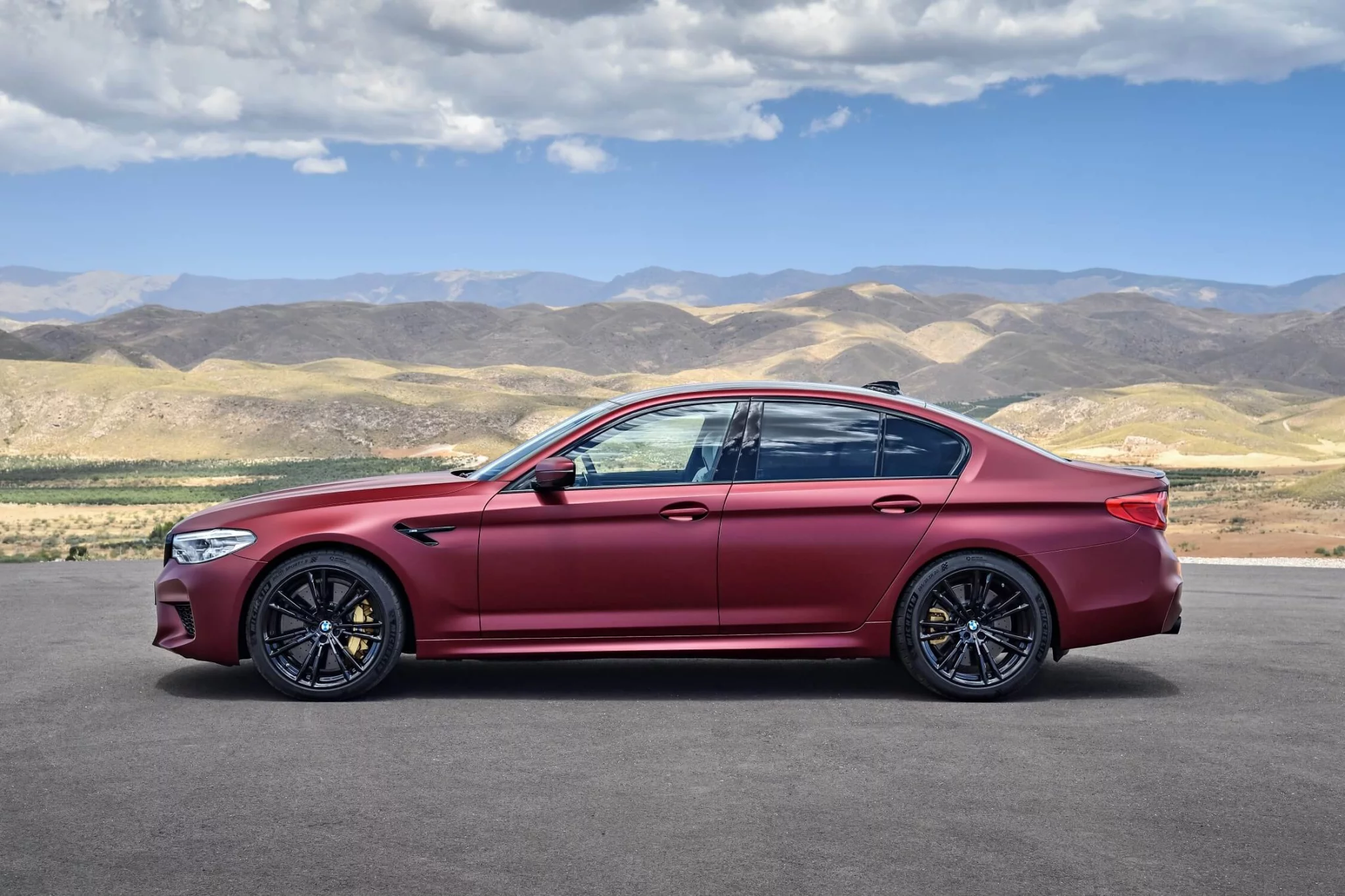 Frozen Dark Red BMW M5