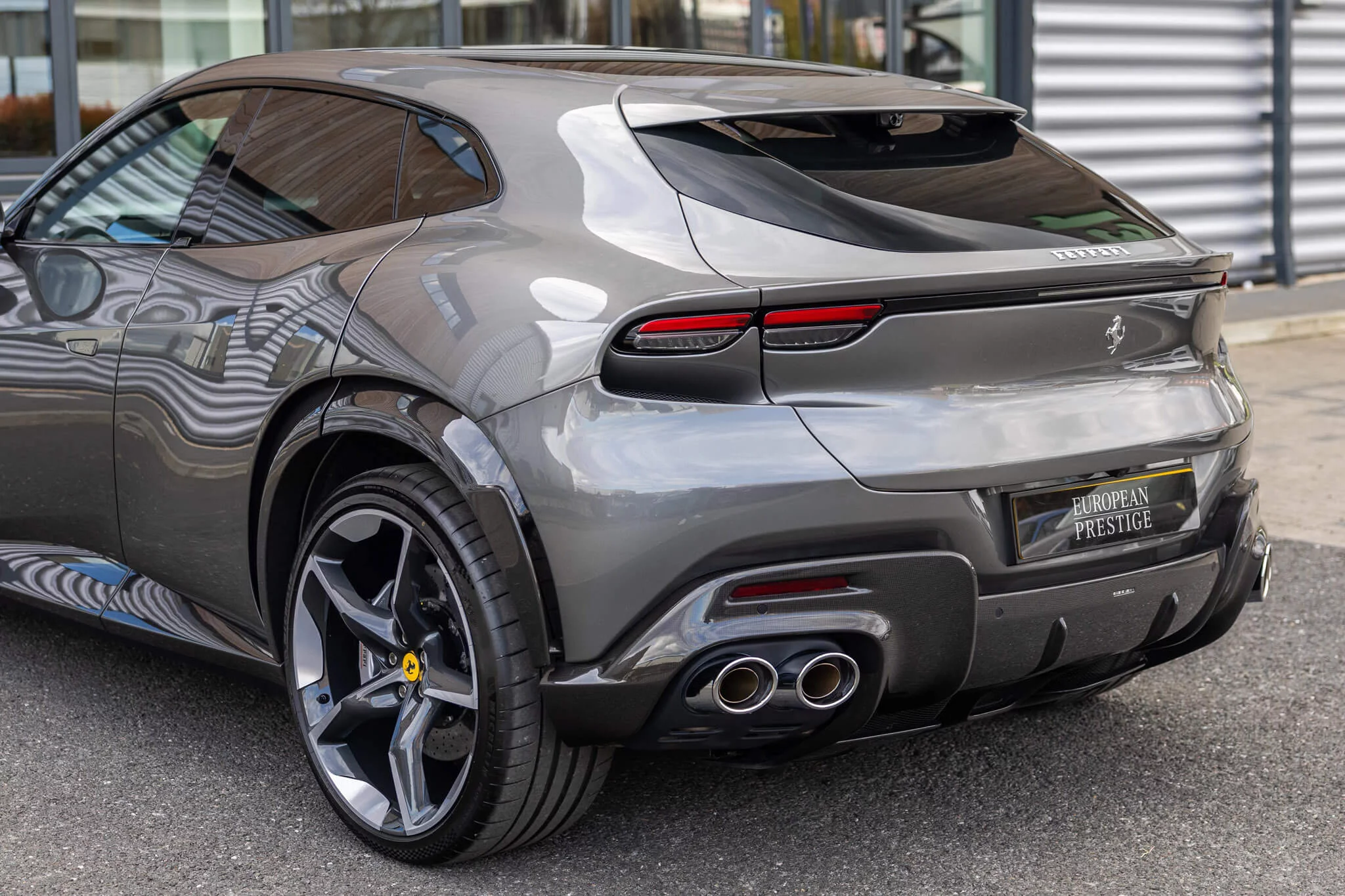 Grigio Ferro Ferrari Purosangue
