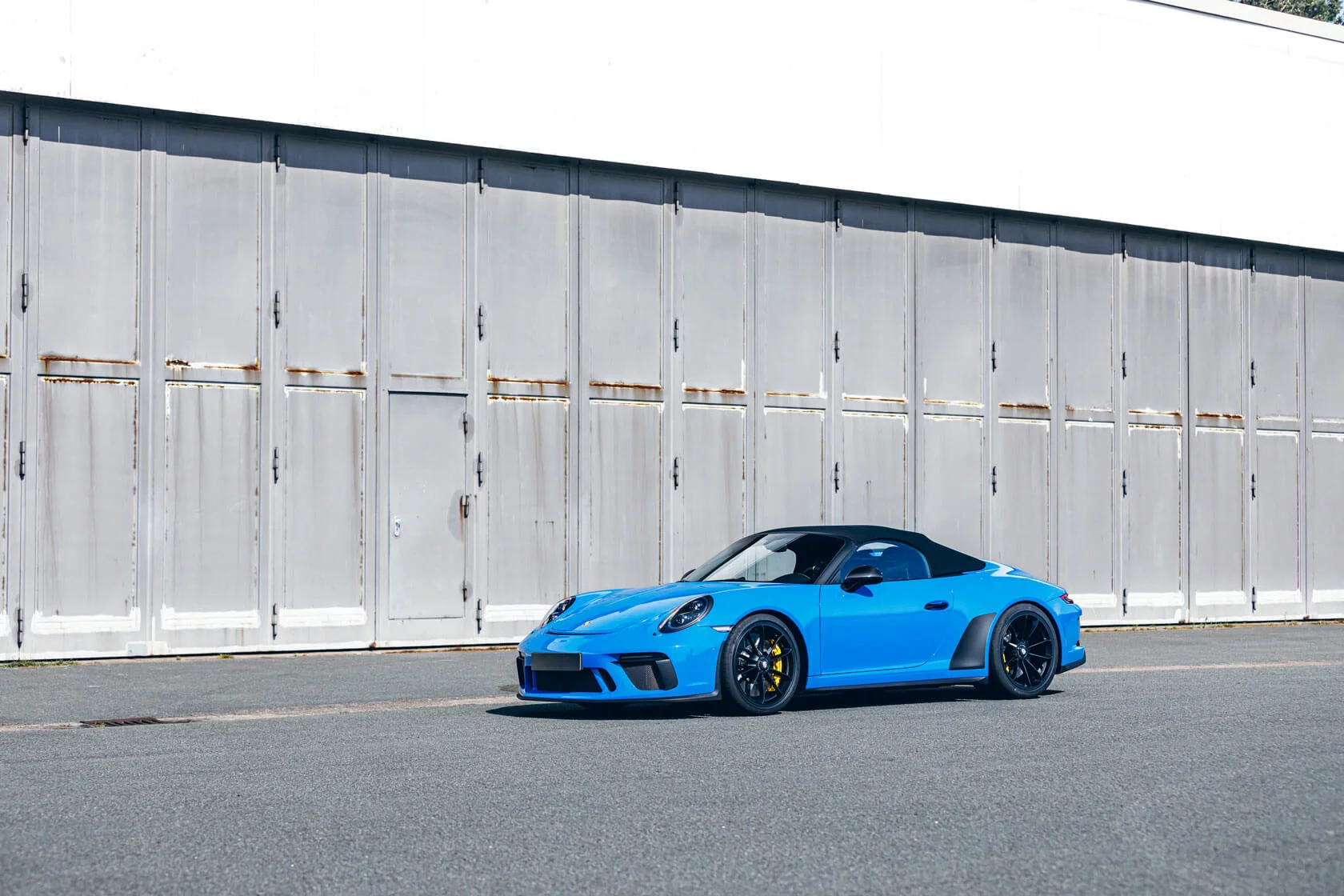 Voodoo Blue Porsche 911 Speedster