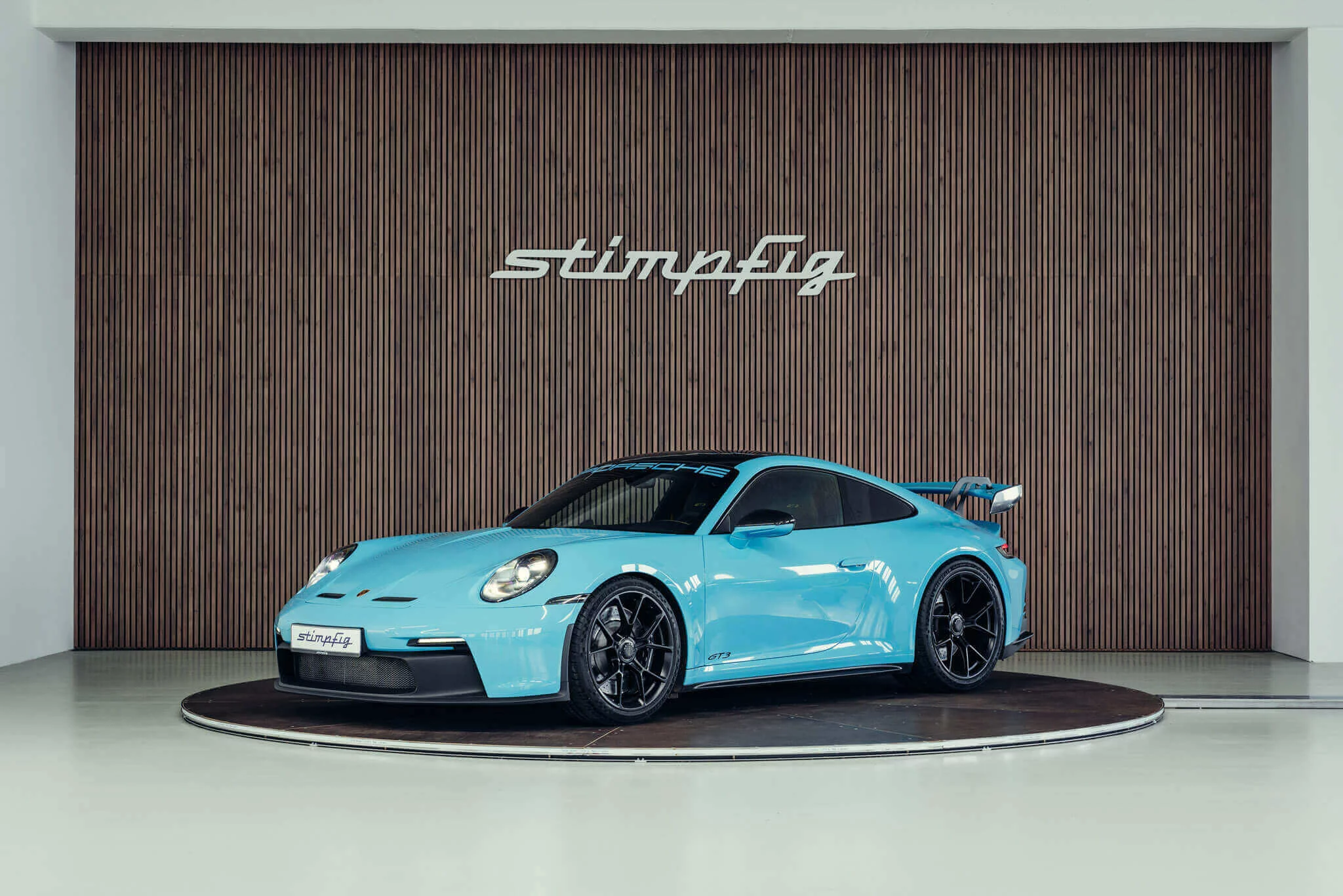 Olympic Blue Porsche 911 GT3