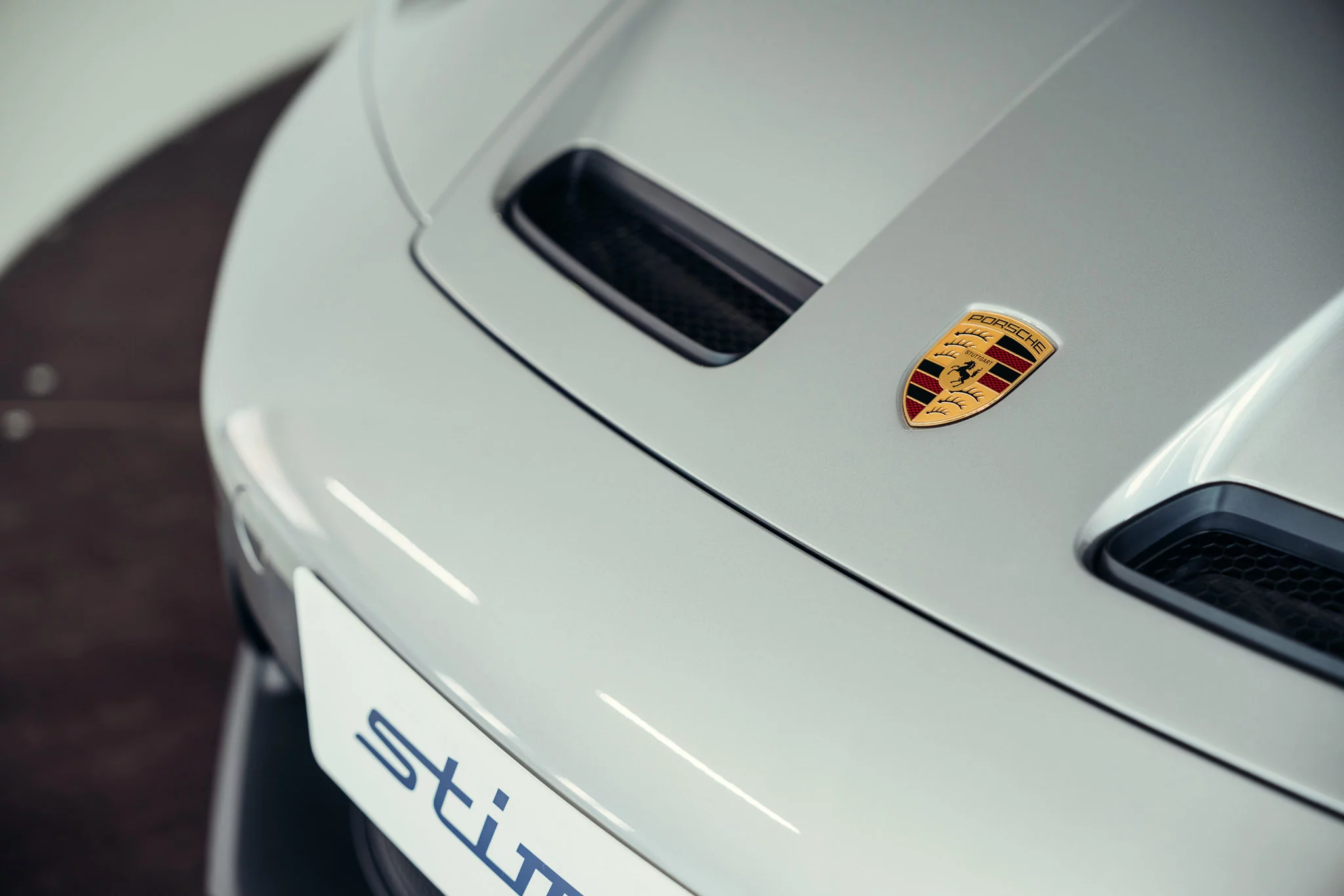 GT Silver Metallic Porsche 911 GT3