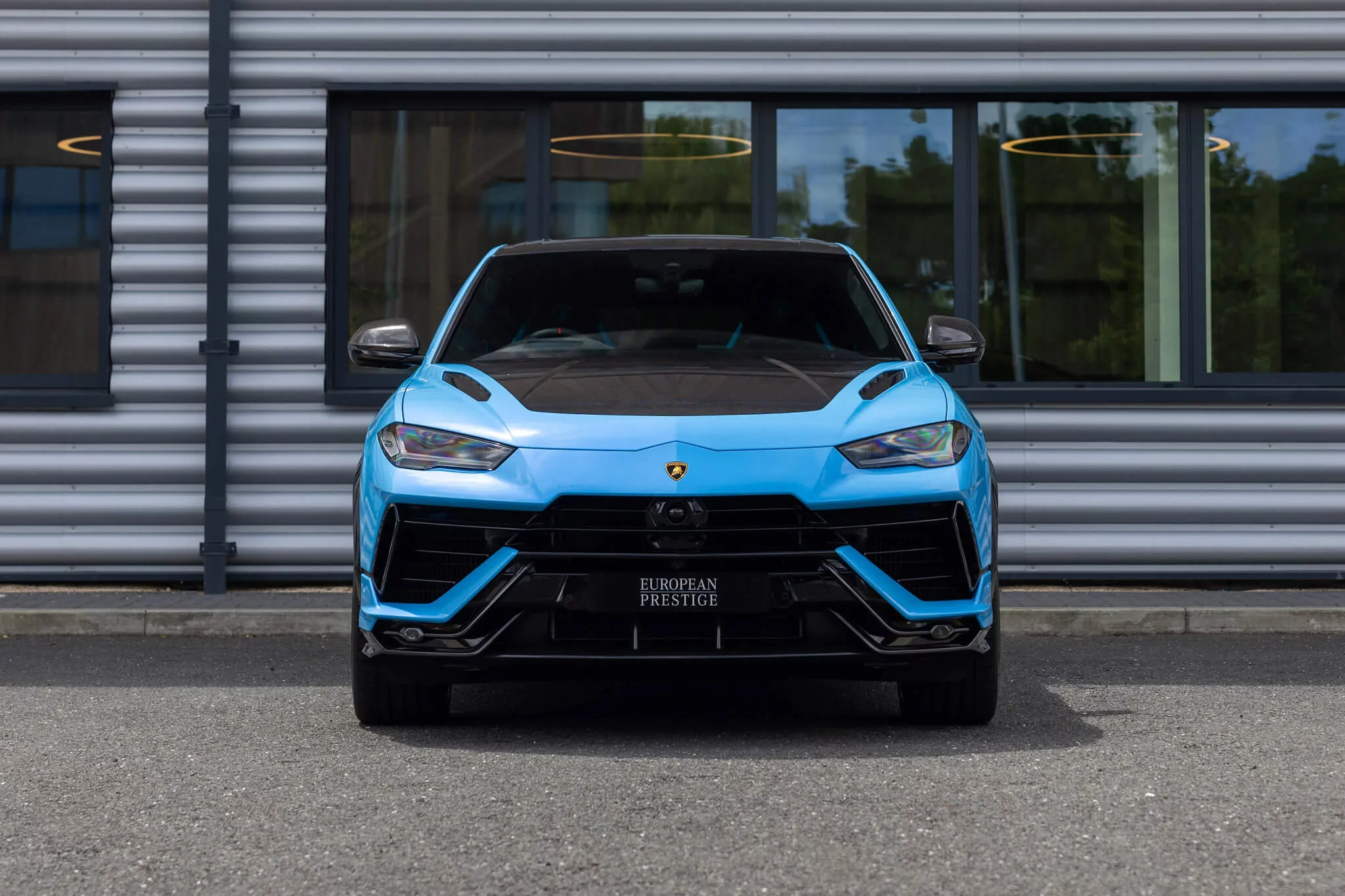 Blu Cepheus Lamborghini Urus