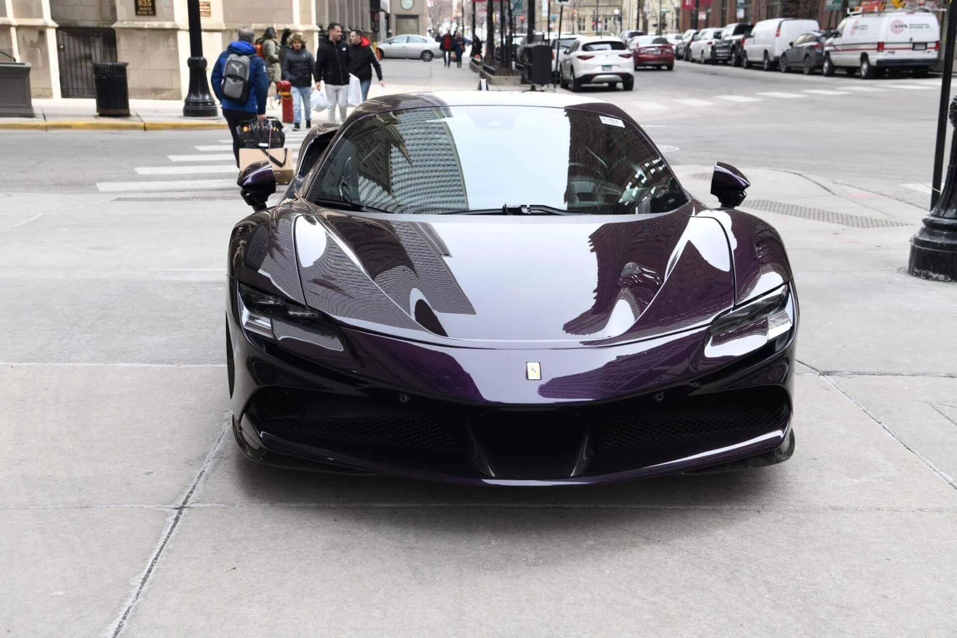 Viola Hong Kong Ferrari SF90