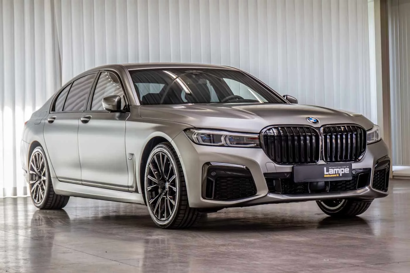 Frozen Dark Silver BMW 7 Series