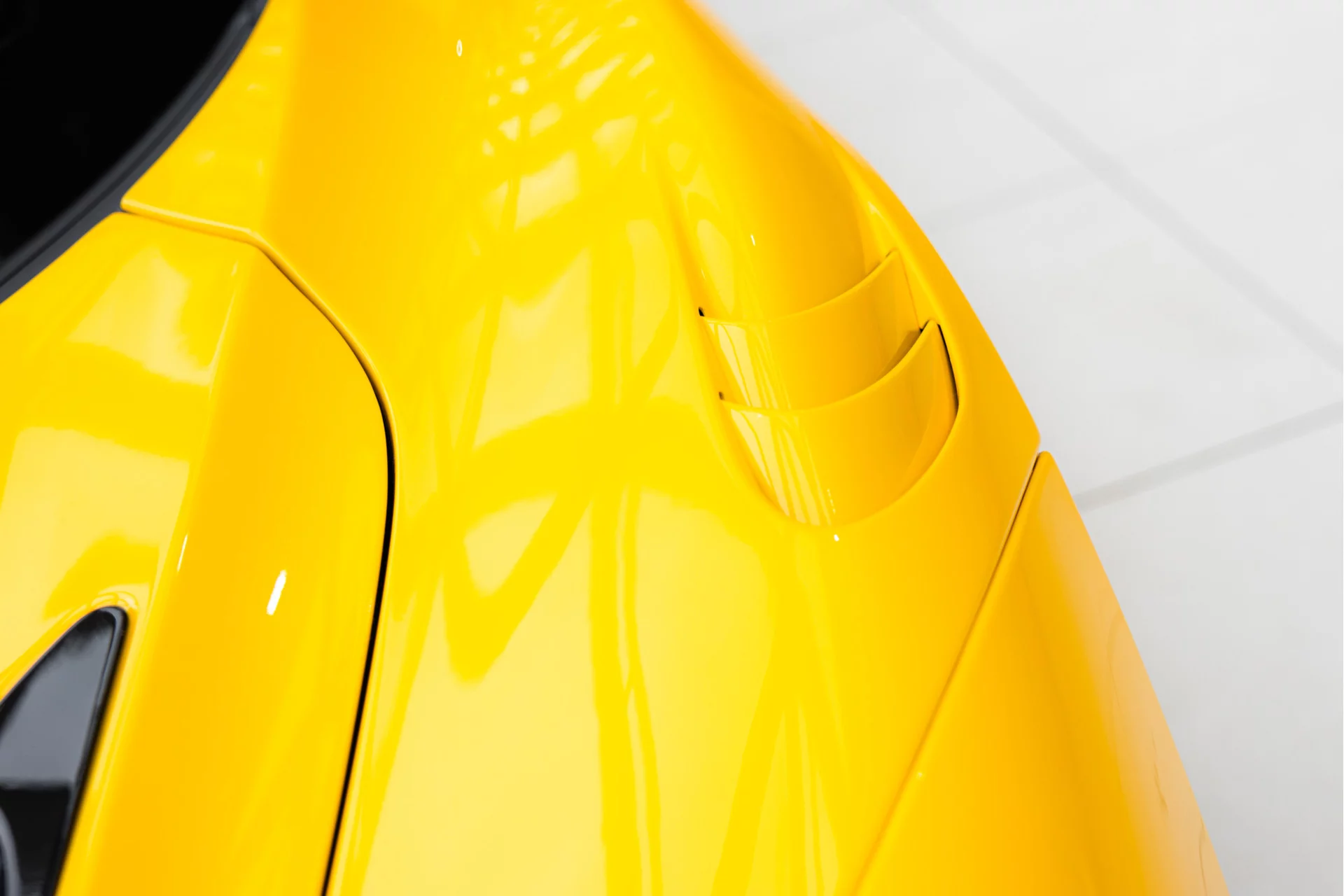 Volcano Yellow McLaren 750S