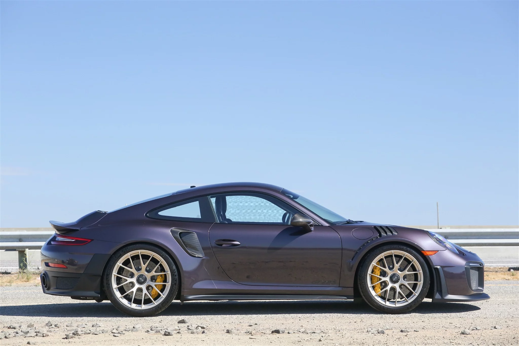 Vesuvio Metallic Porsche 911 GT2 RS