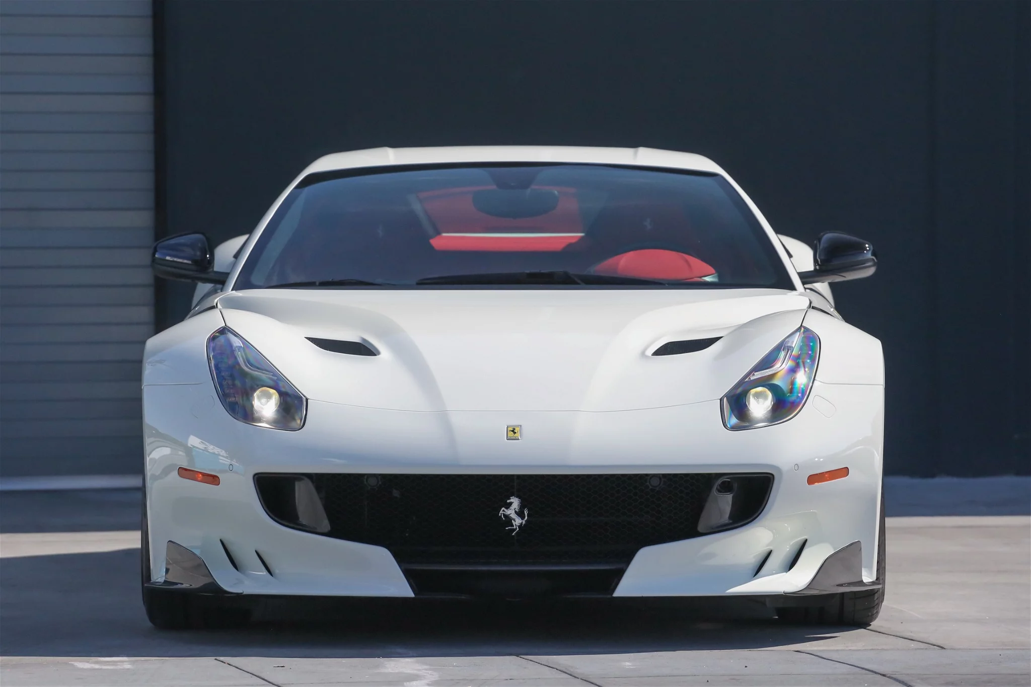 Bianco Avus Ferrari F12