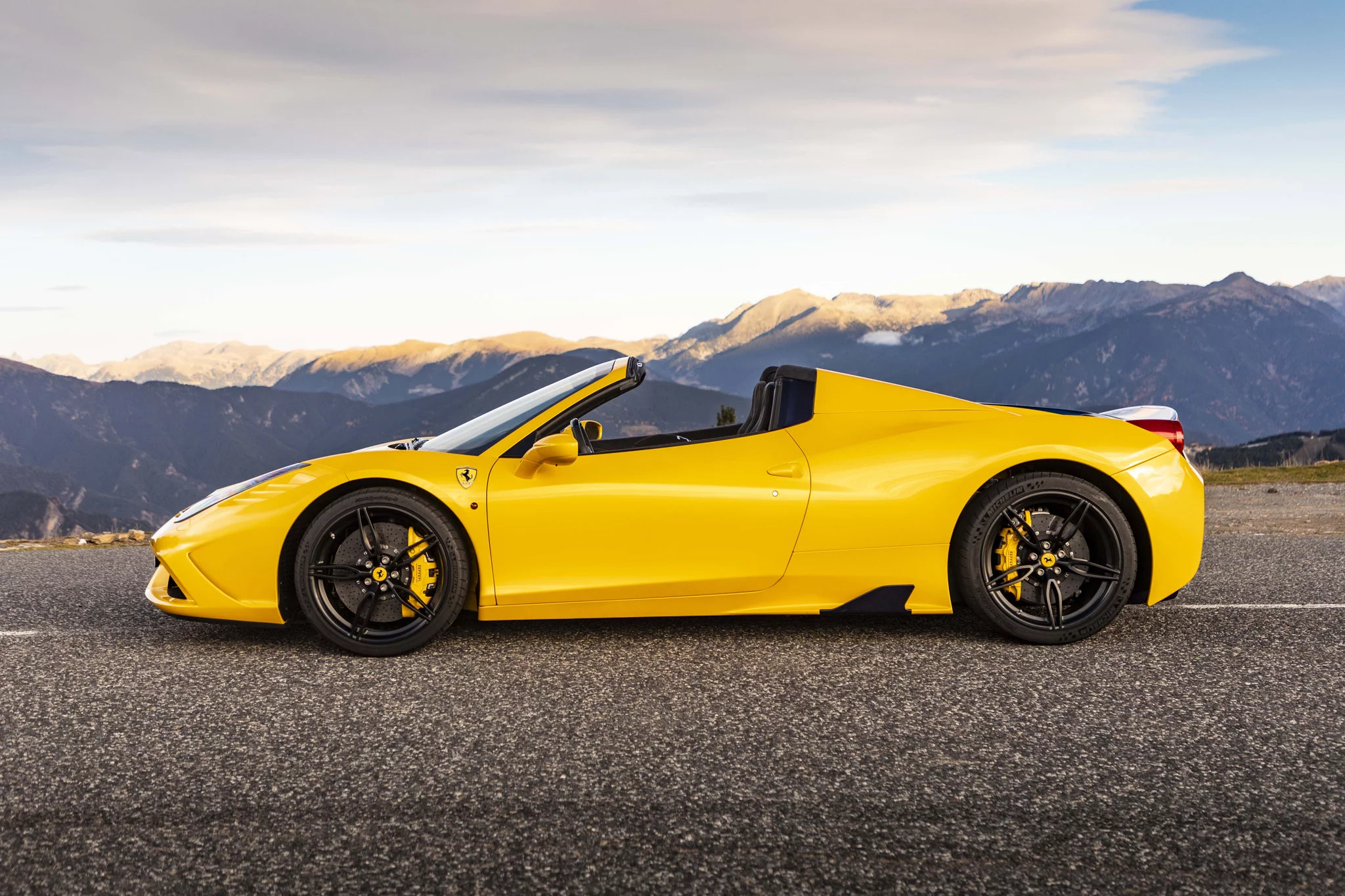 Giallo Triplo Strato Ferrari 458