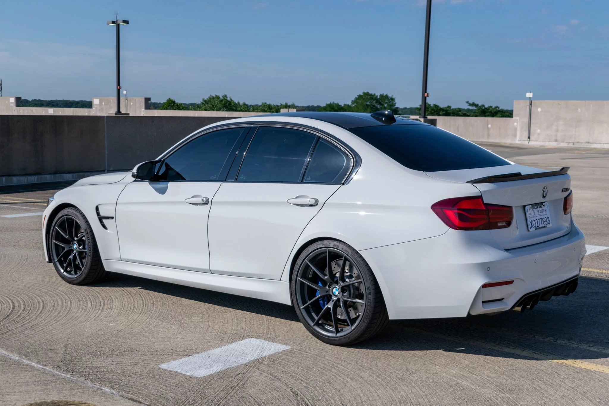 Alpine White III BMW M3