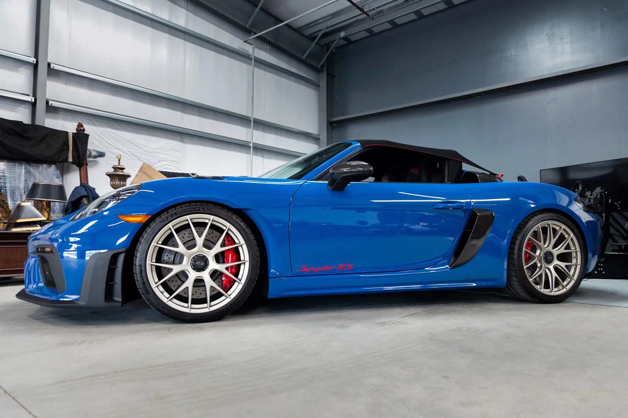 Golf Blue Porsche 718 Spyder RS