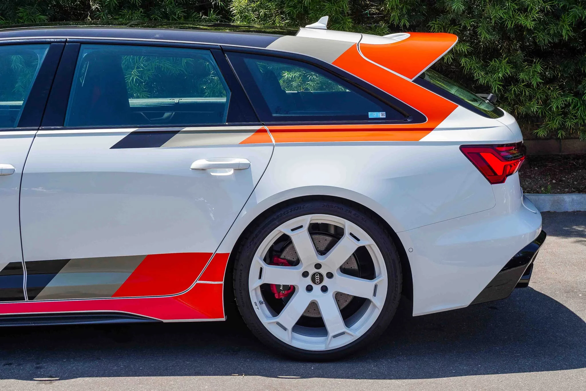 Arkona White Audi RS6 Avant