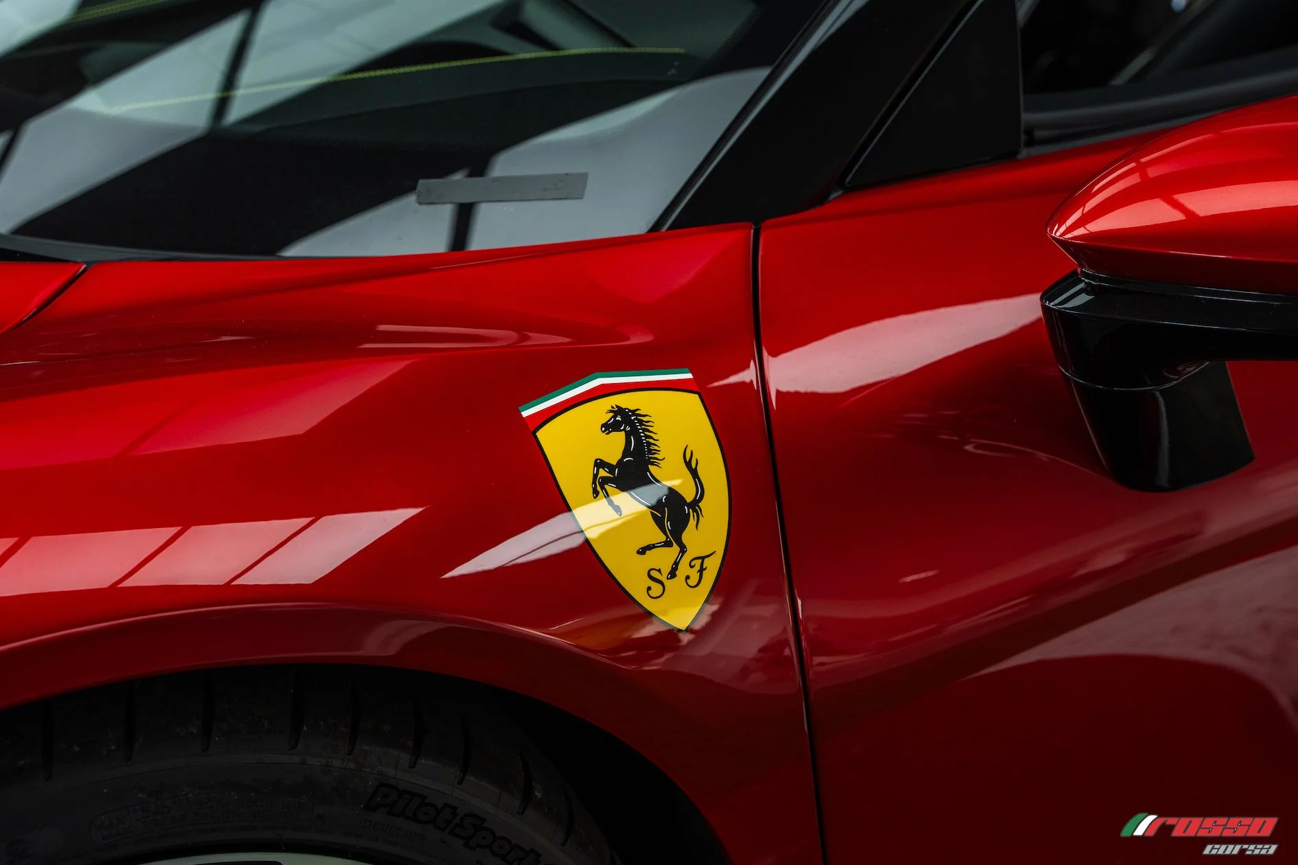 Rosso Magma Ferrari SF90