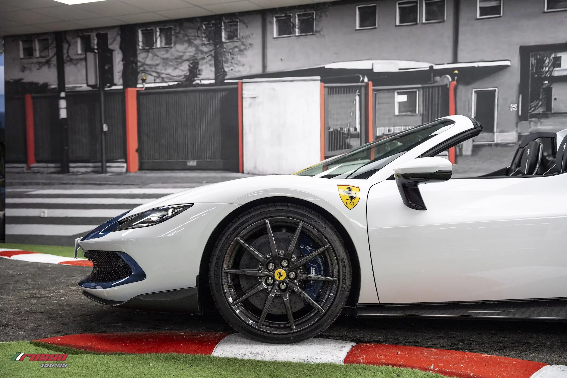 Bianco Cervino Ferrari 296