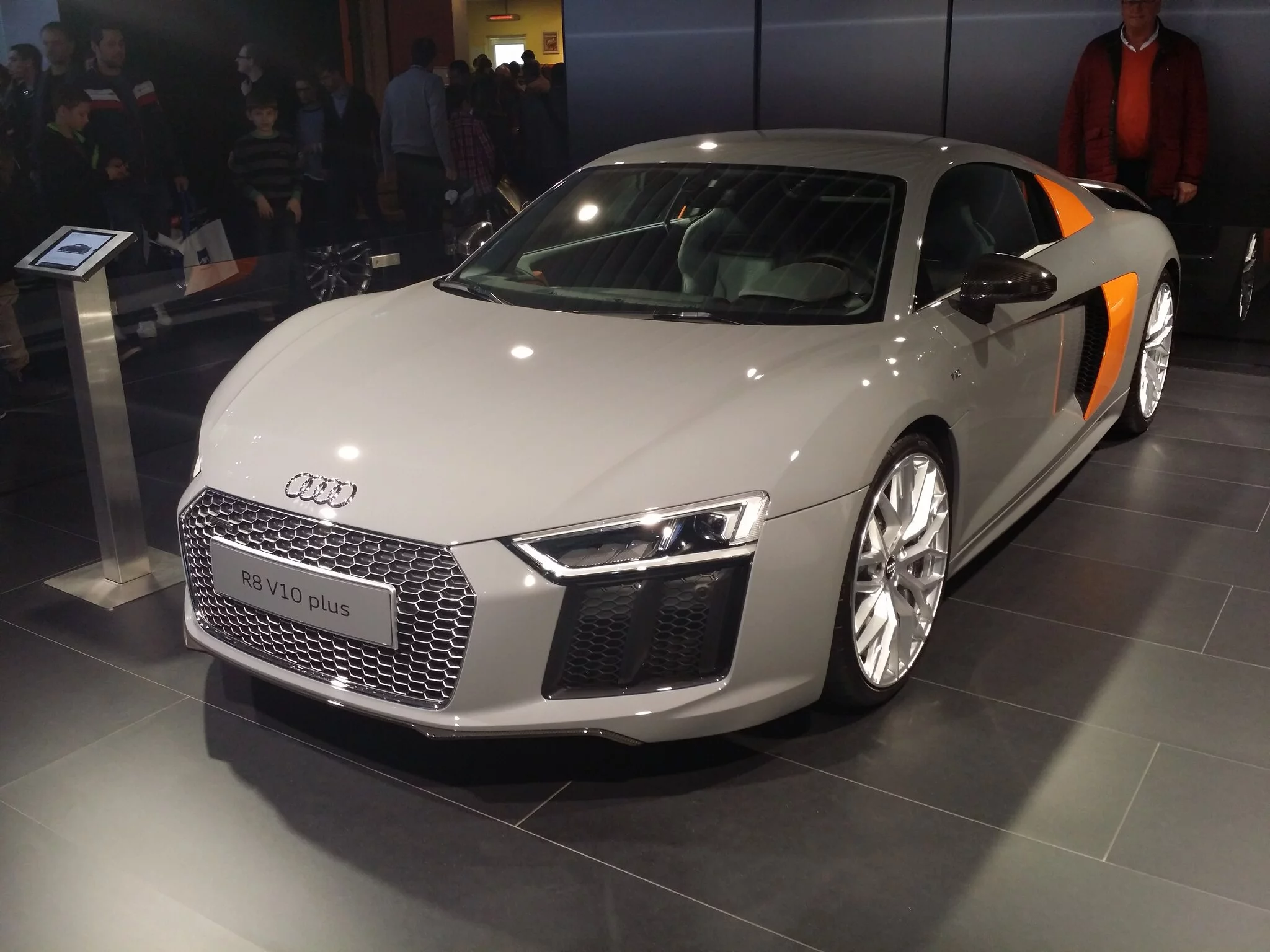 Nardo Grey Audi R8