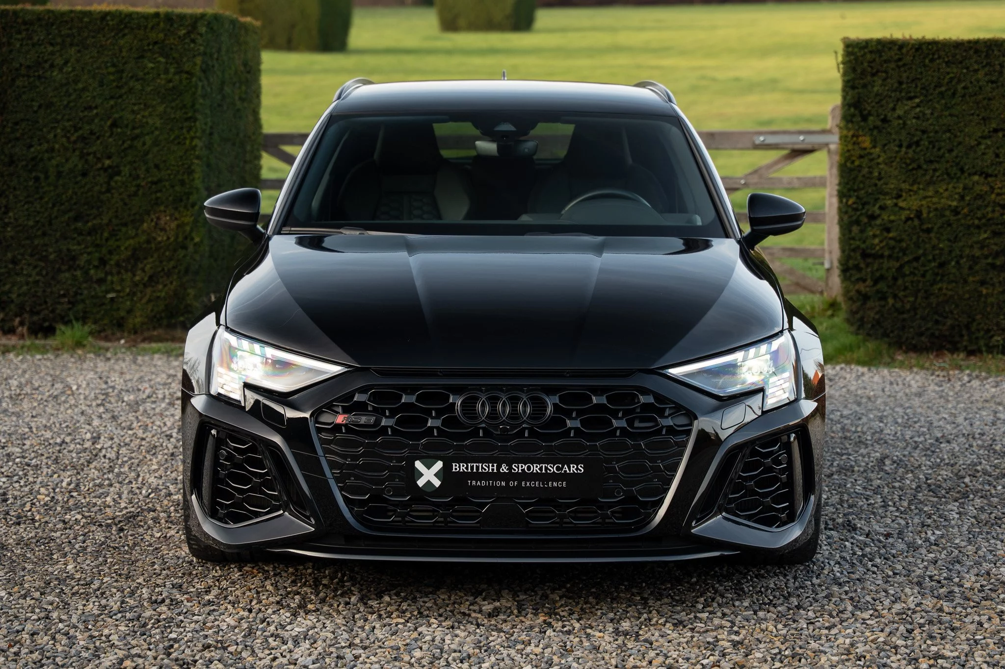 Mythos Black Audi RS3