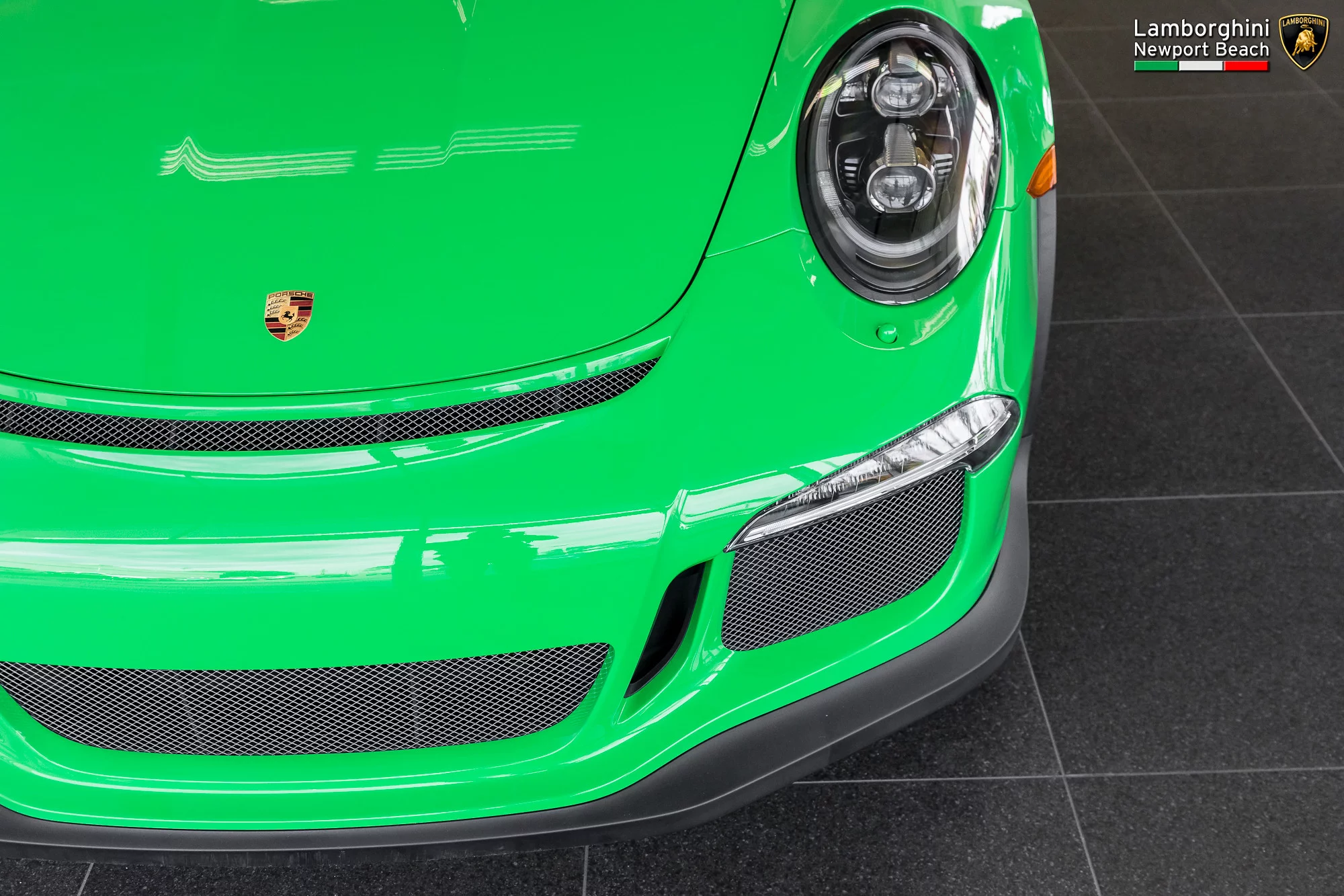 Signal Green Porsche 911 GT3 RS