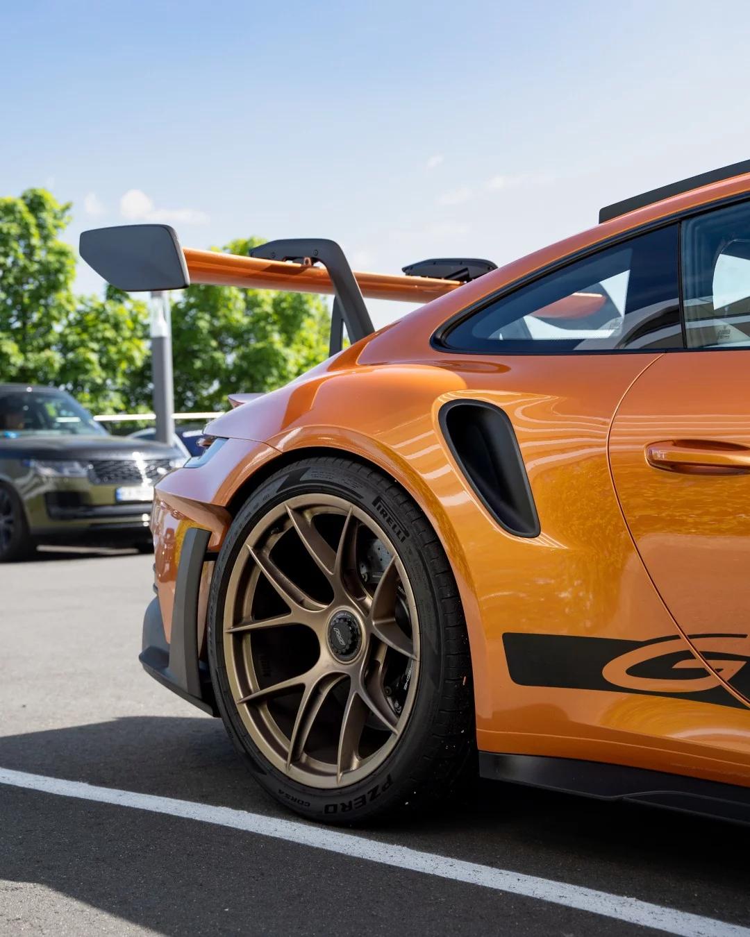 Nordic Gold Metallic Porsche 911 GT3 RS