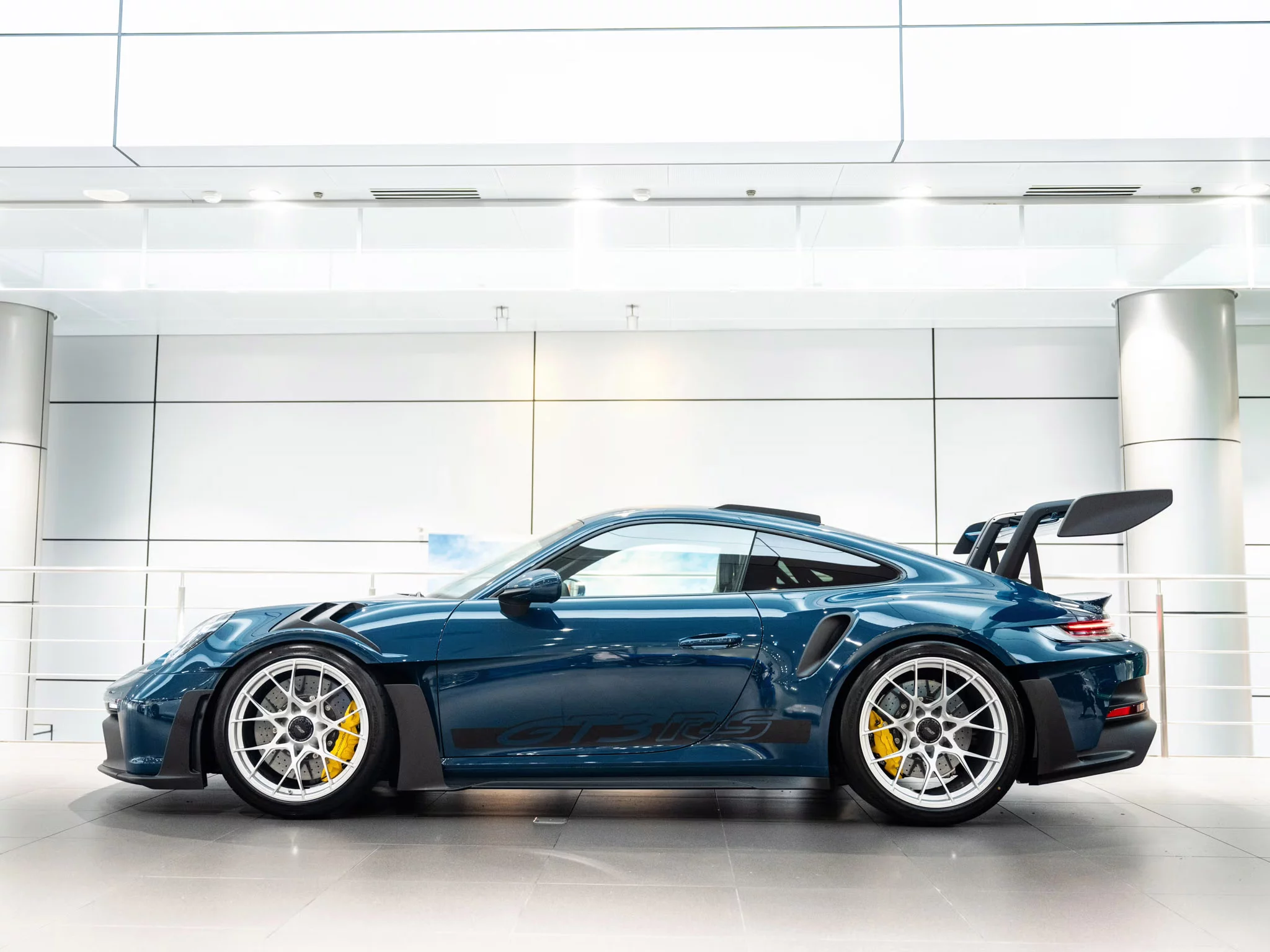 Fjord Green Porsche 911 GT3 RS