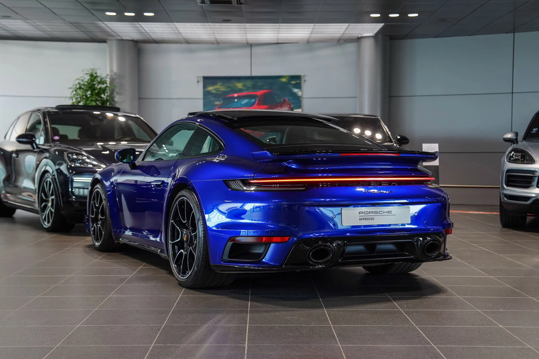 San Marino Blue Porsche 911 Turbo