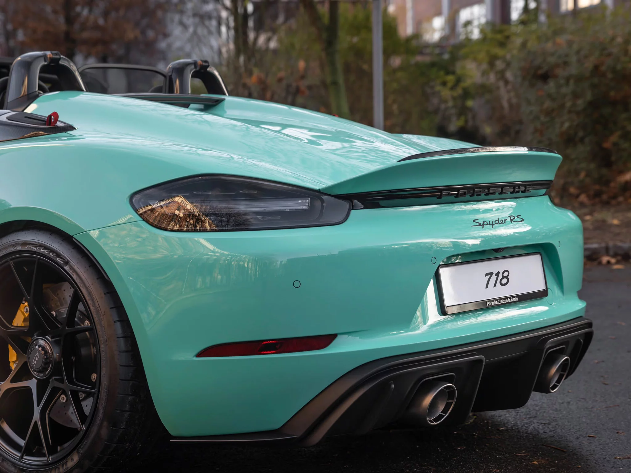 Mint Green Porsche 718 Spyder RS