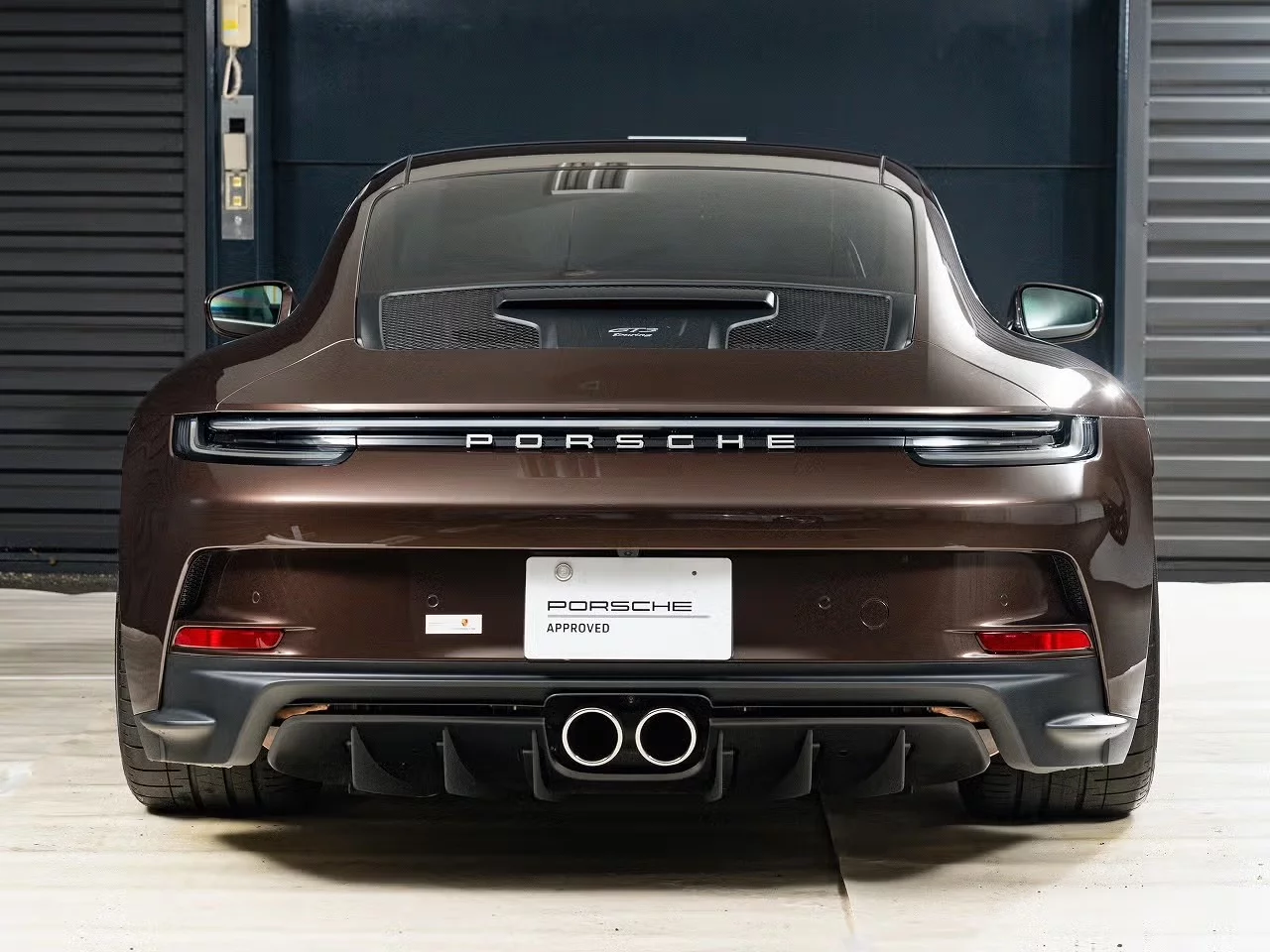 Macadamia Metallic Porsche 911 GT3