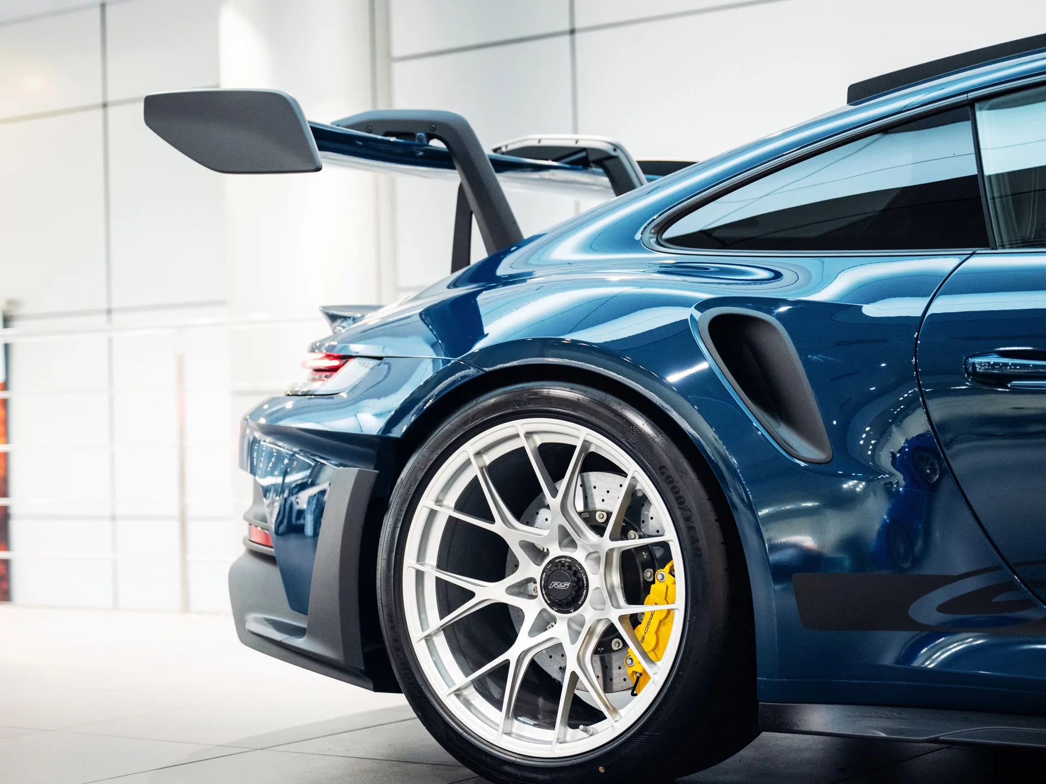 Fjord Green Porsche 911 GT3 RS