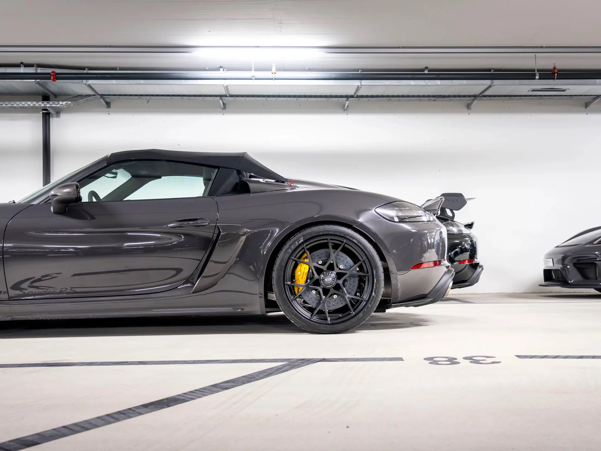 Grey Black Porsche 718 Spyder RS
