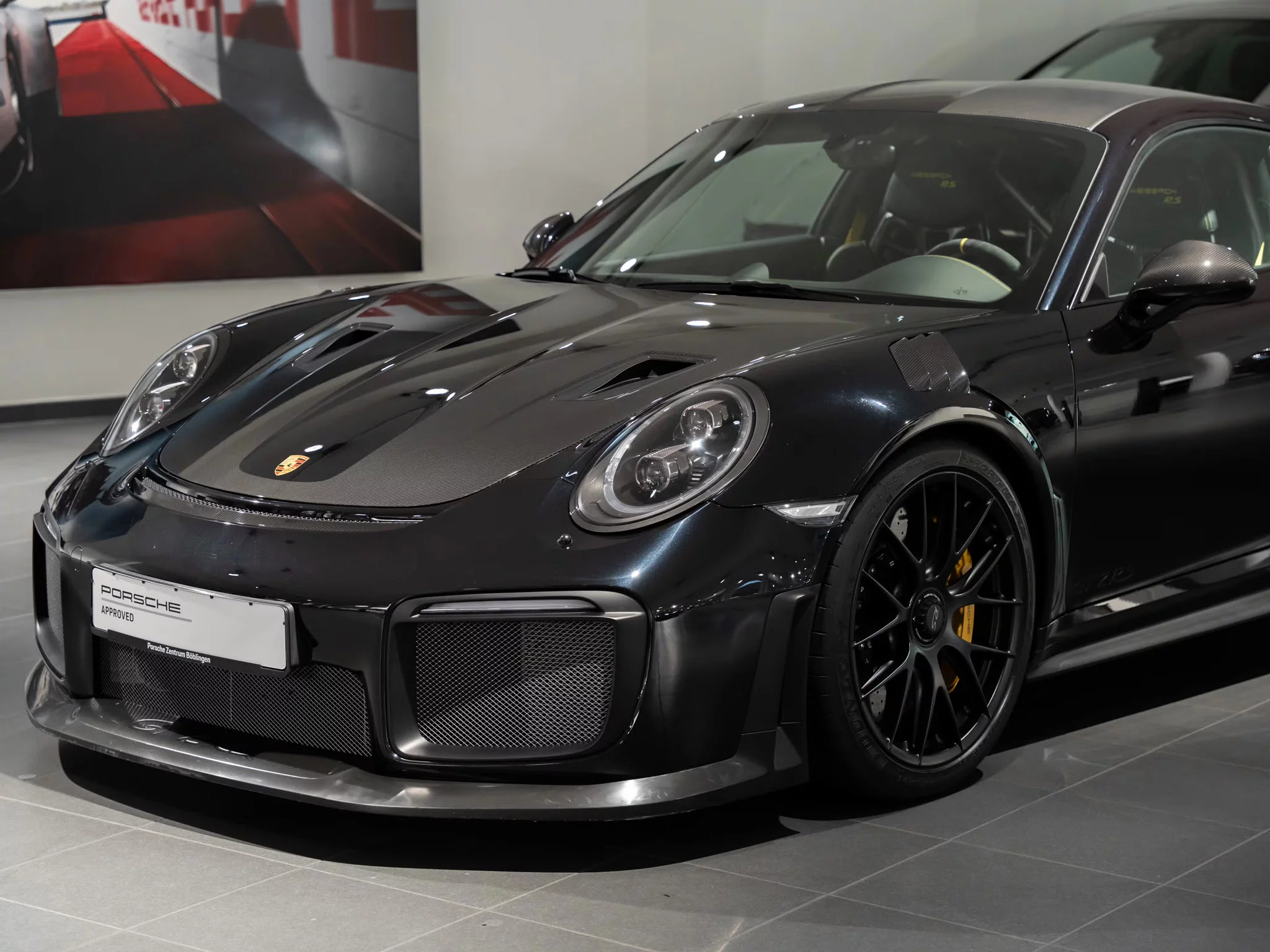 Diamond Black Metallic Porsche 911 GT2 RS