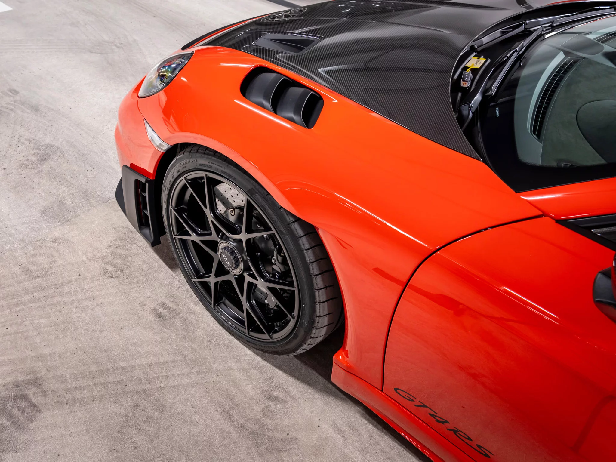 Lava Orange Porsche 718 Cayman GT4 RS