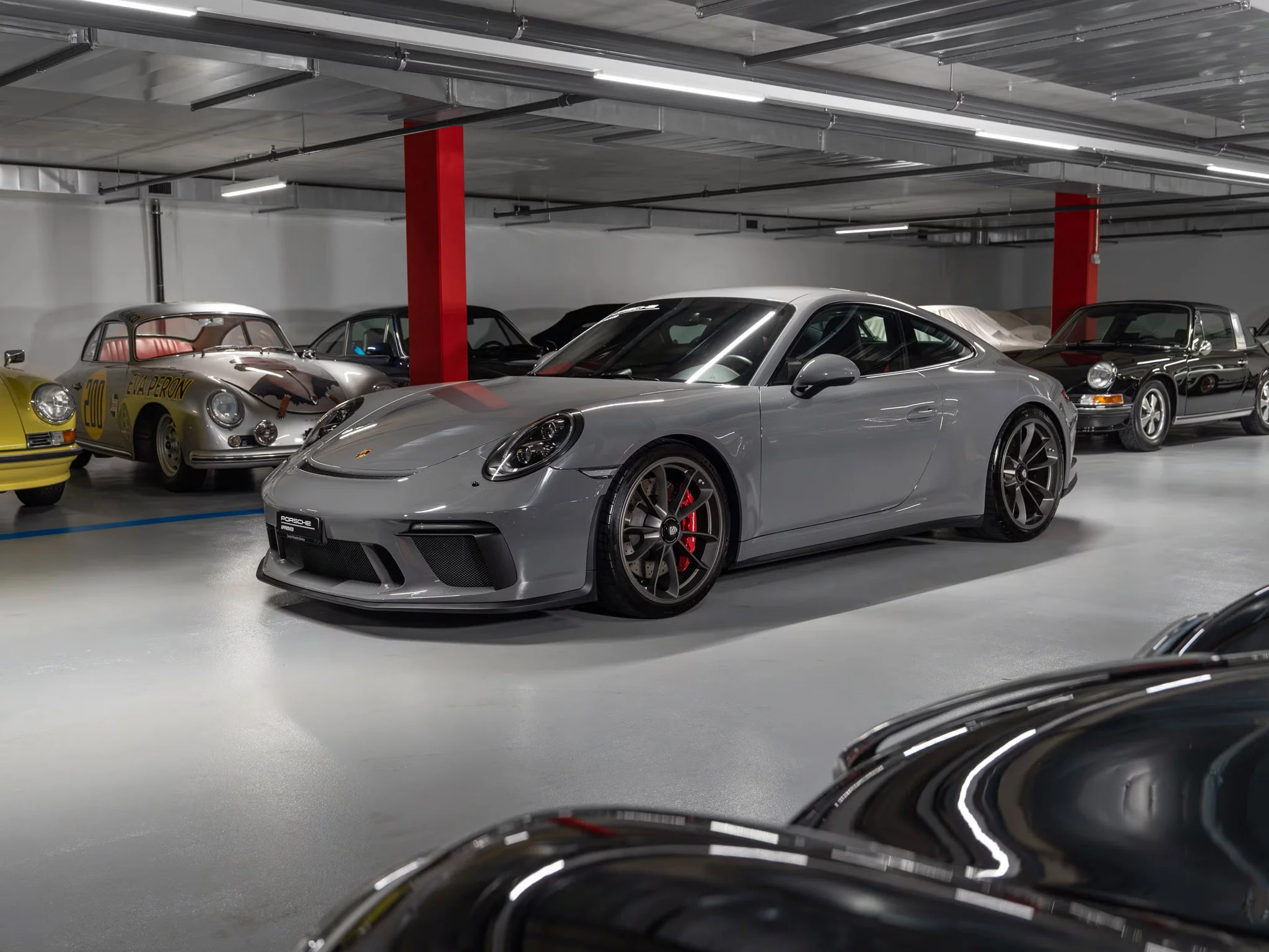 China Grey Porsche 911 GT3