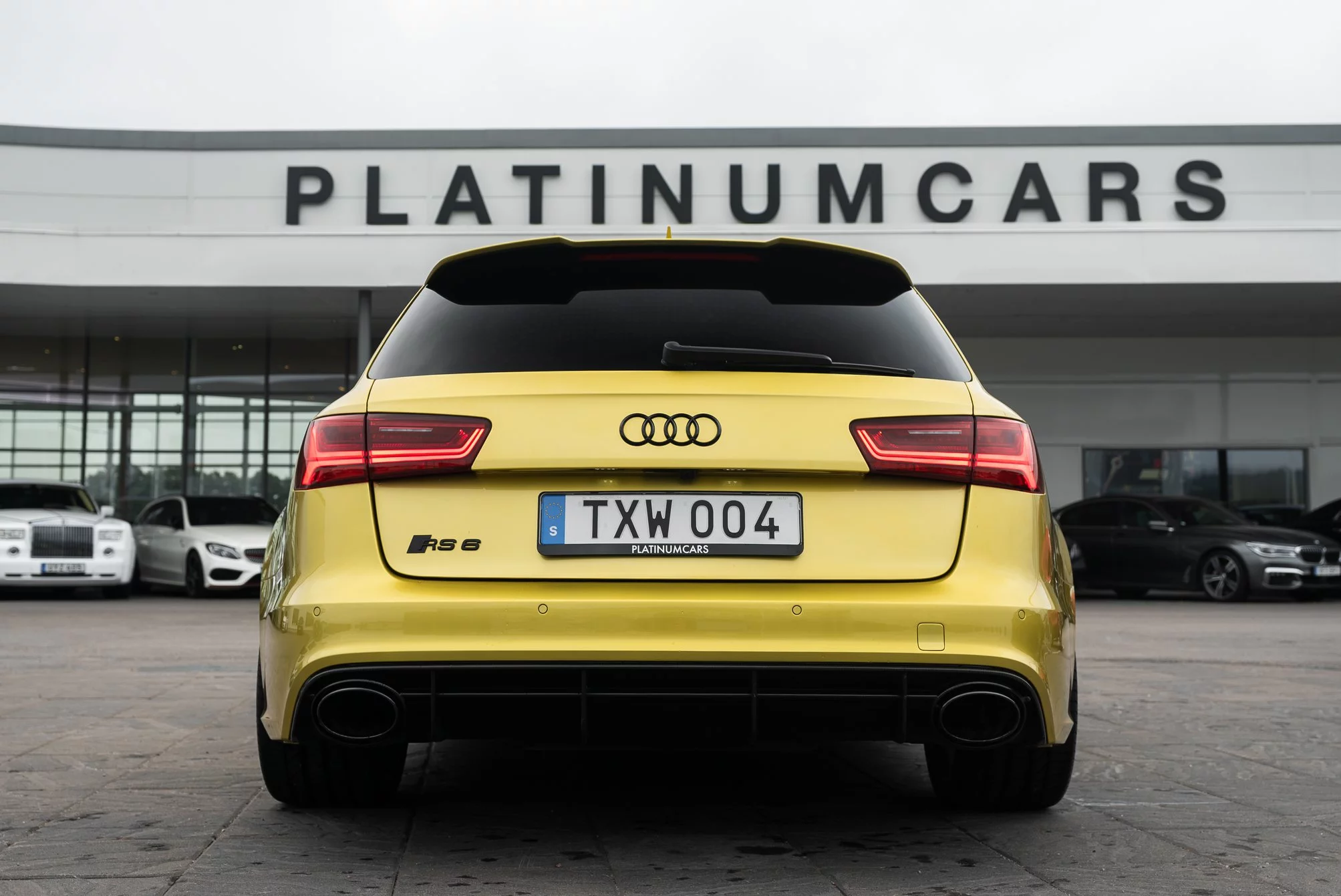 Austin Yellow Audi RS6 Avant