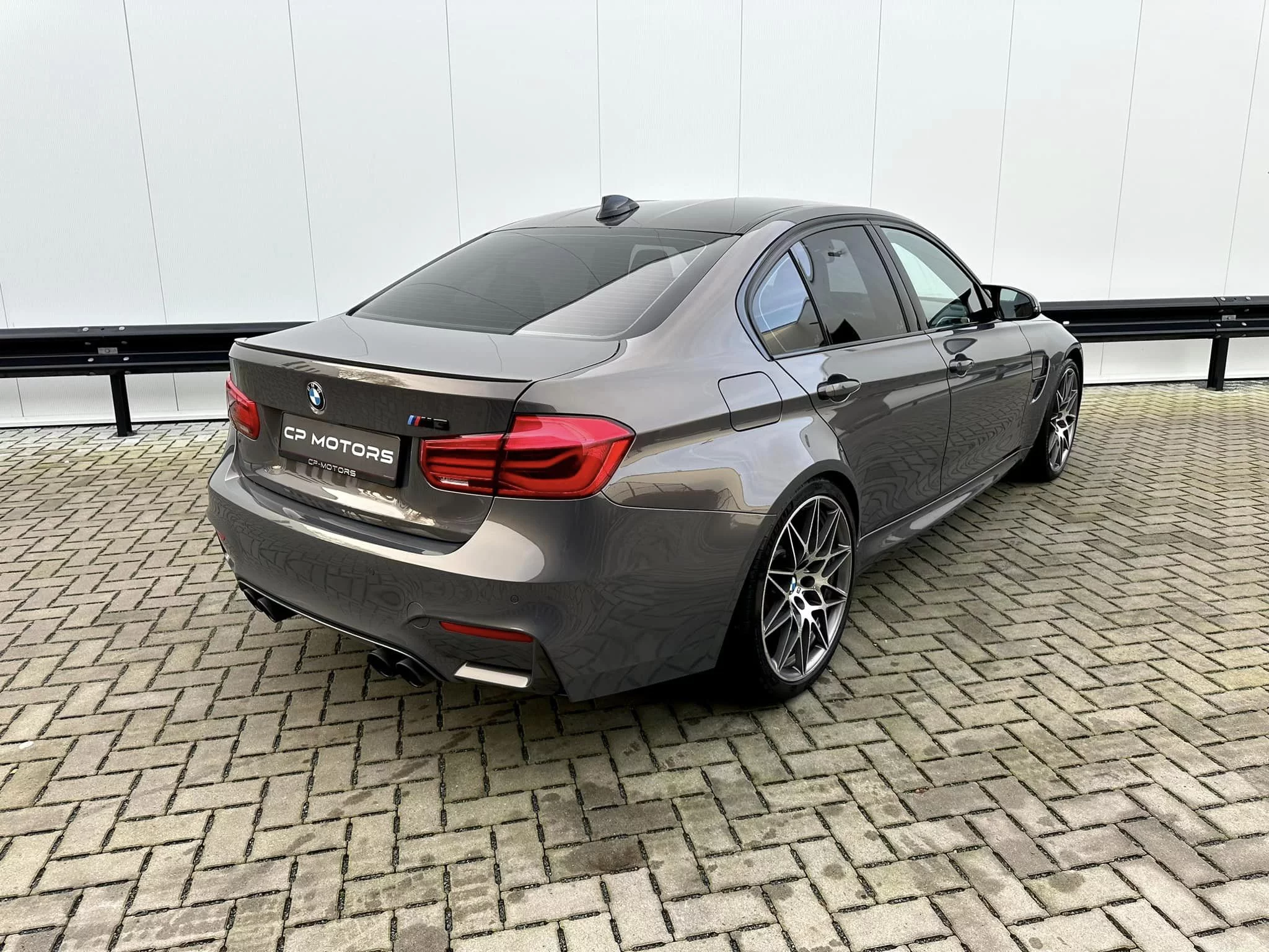 Champagne Quartz BMW M3