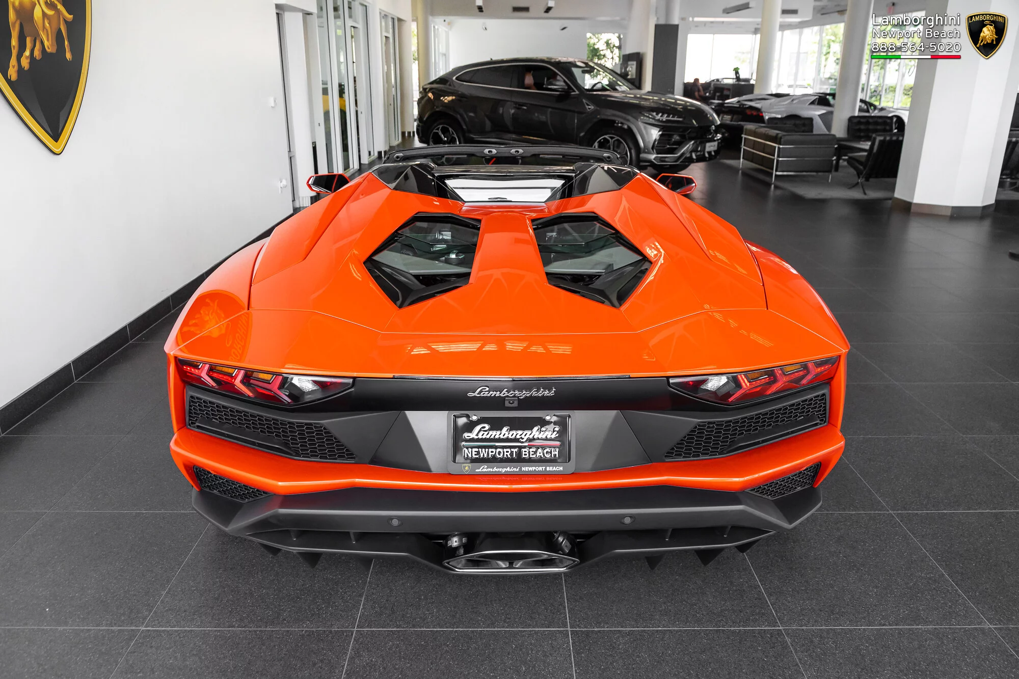 Arancio Argos Lamborghini Aventador