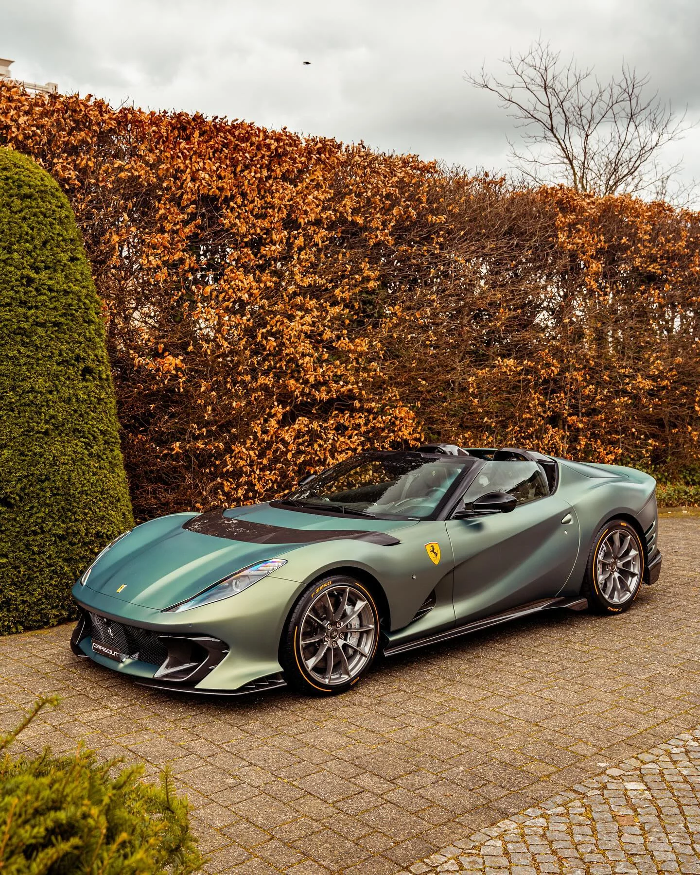 Verde Minerale Opaco Ferrari 812