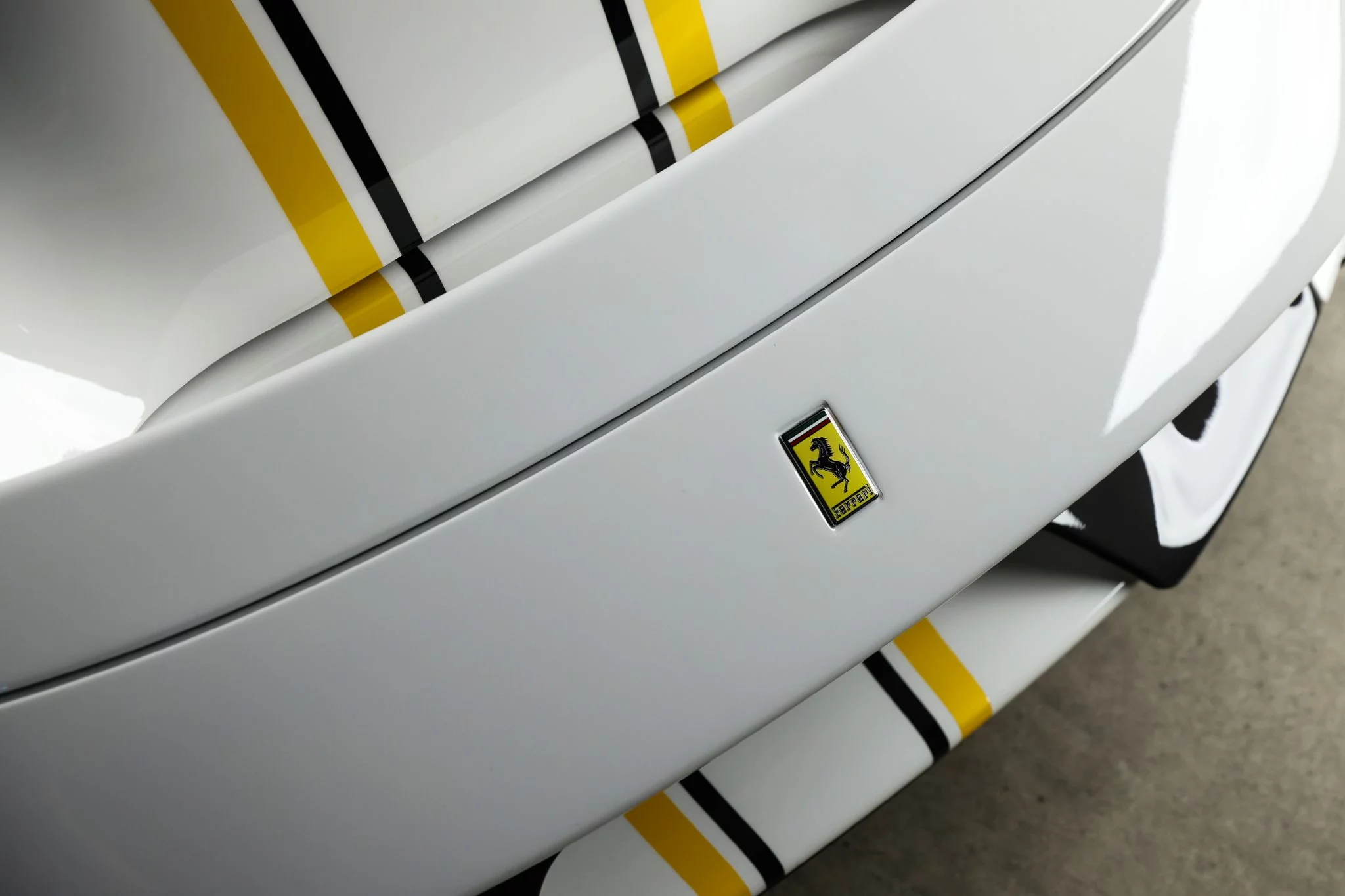 Bianco King Ferrari 488