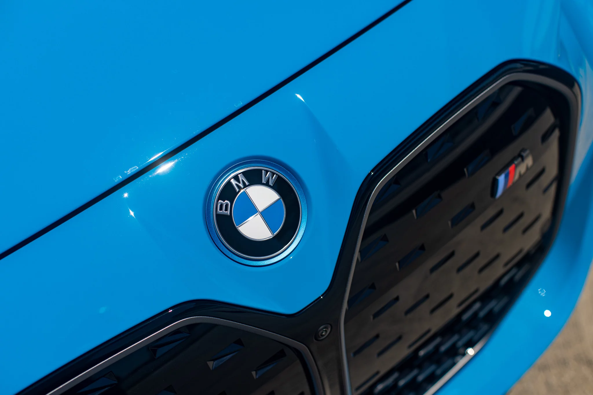 Daytona Beach Blue BMW i4