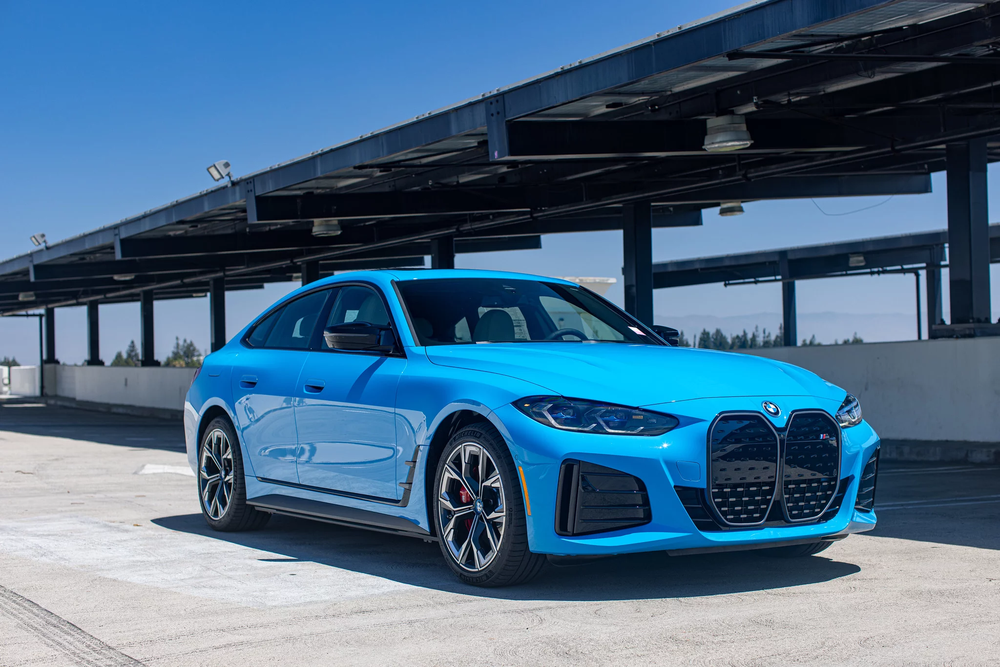Daytona Beach Blue BMW i4
