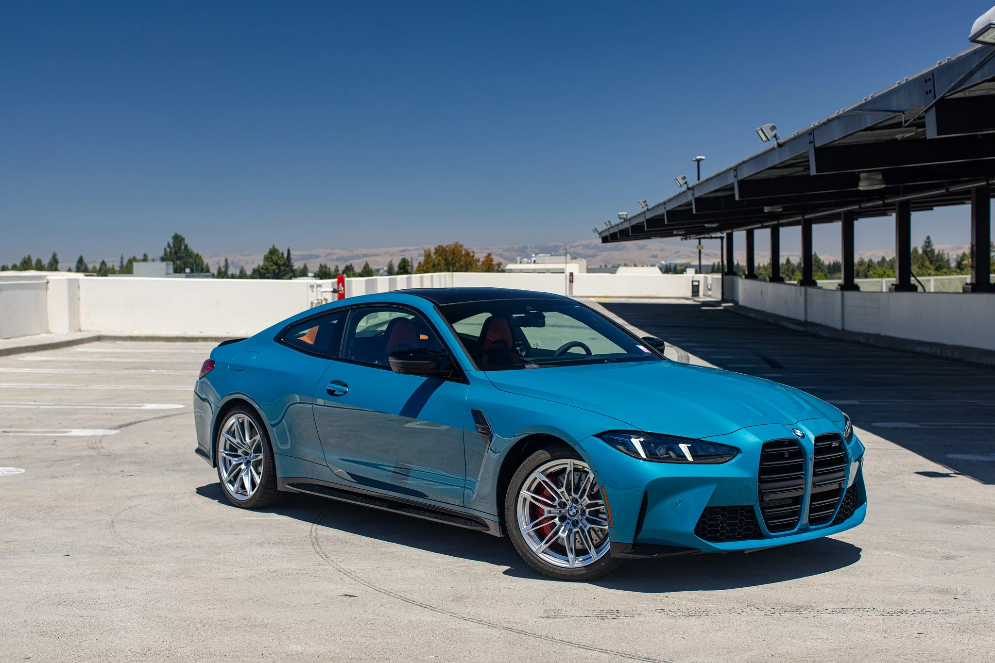 Blue Bay Lagoon BMW M4