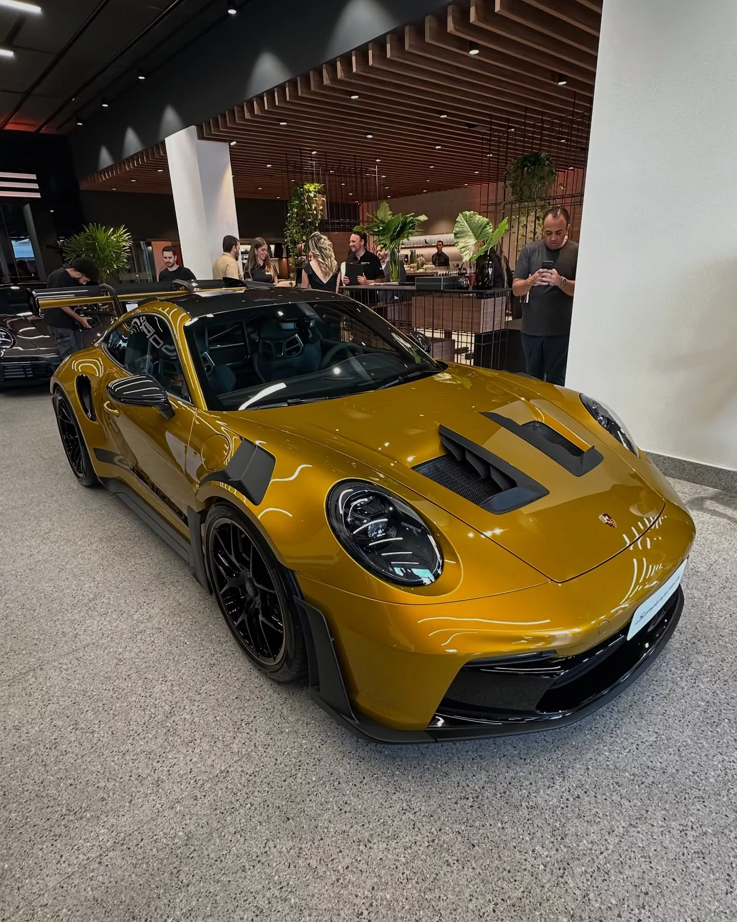 Explosive Gold Chromaflair Porsche 911 GT3 RS