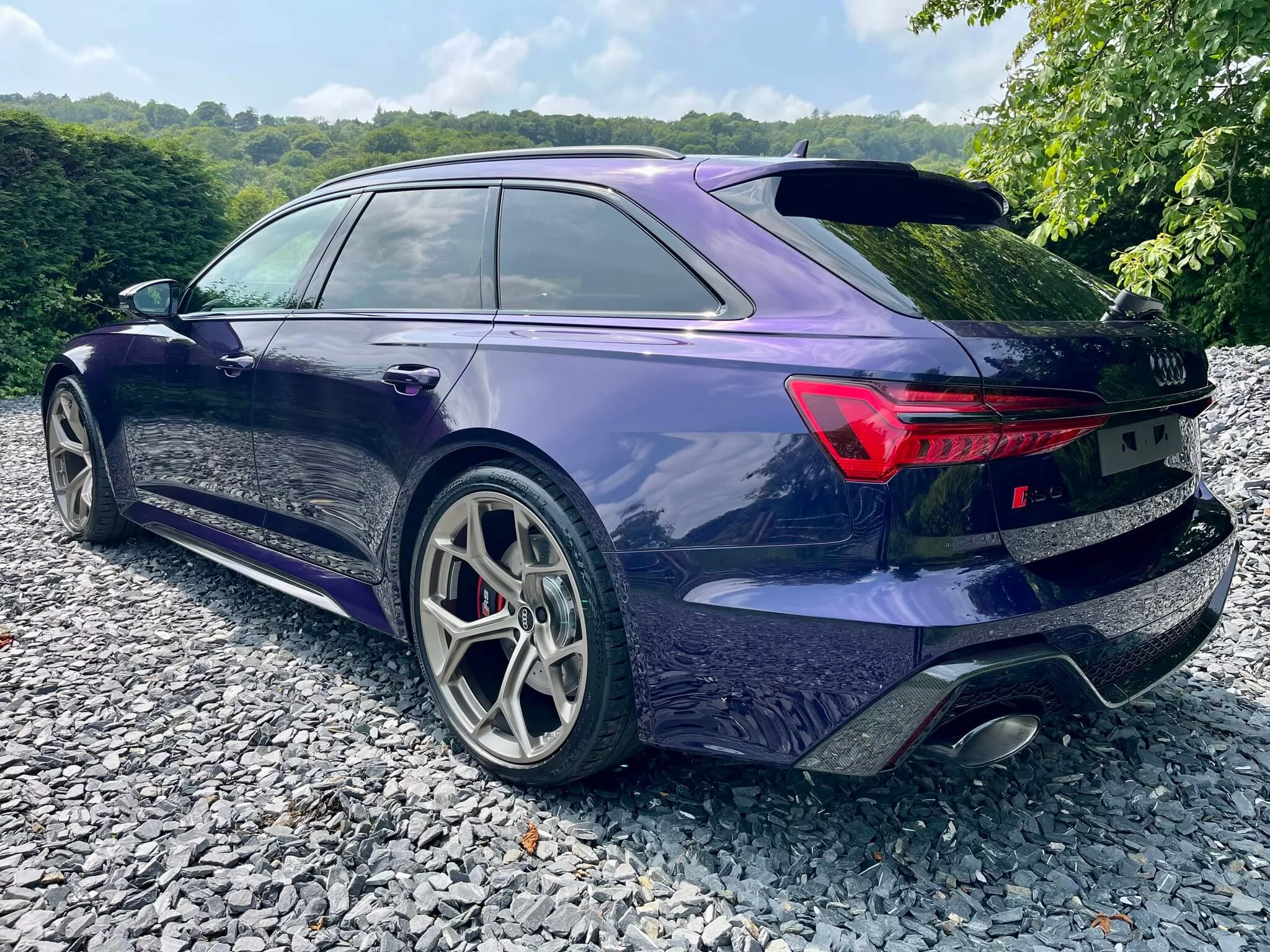 Velvet Purple Audi RS6 Avant