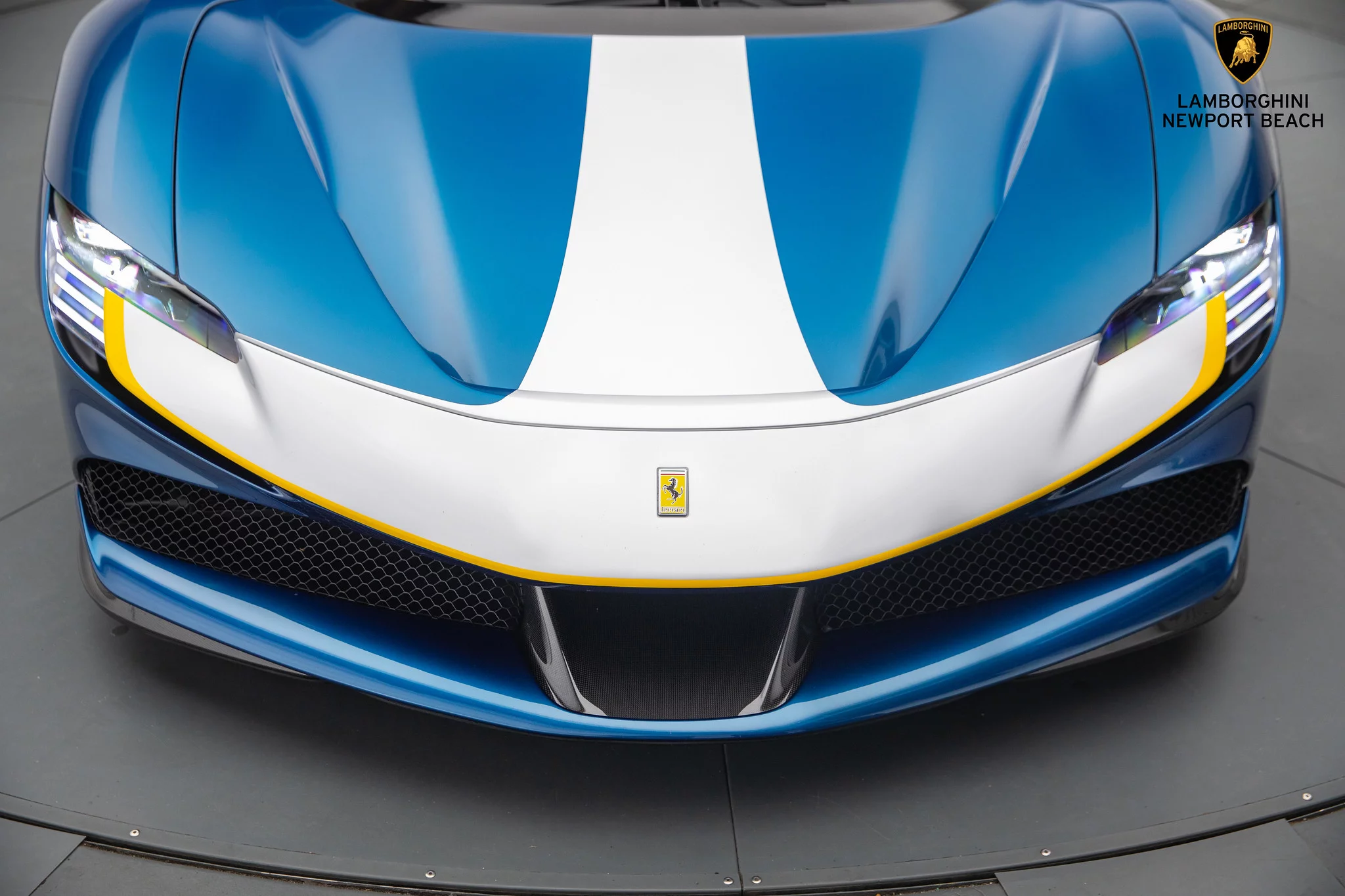 Blu Abu Dhabi Ferrari SF90