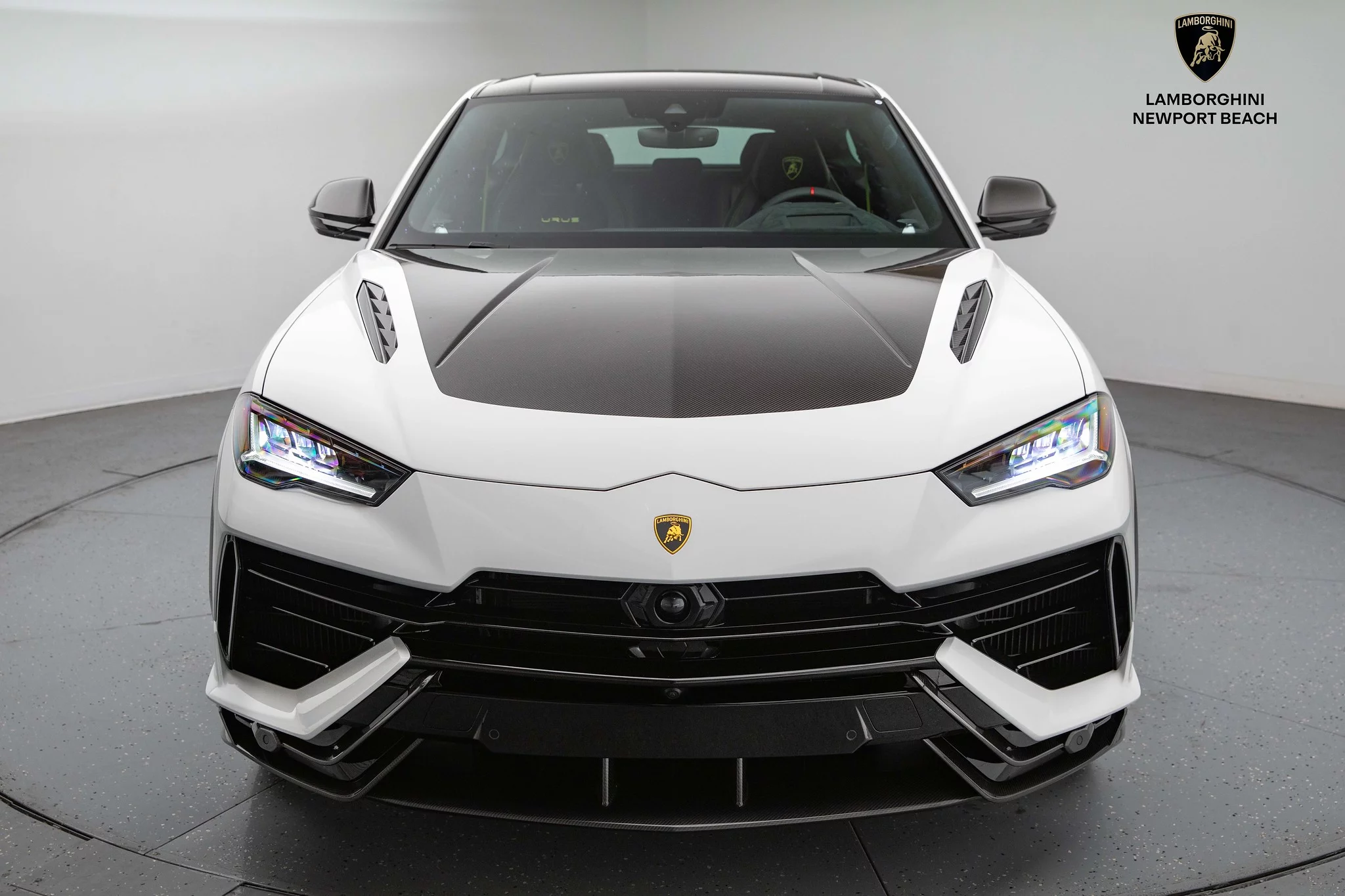 Bianco Monocerus Lamborghini Urus
